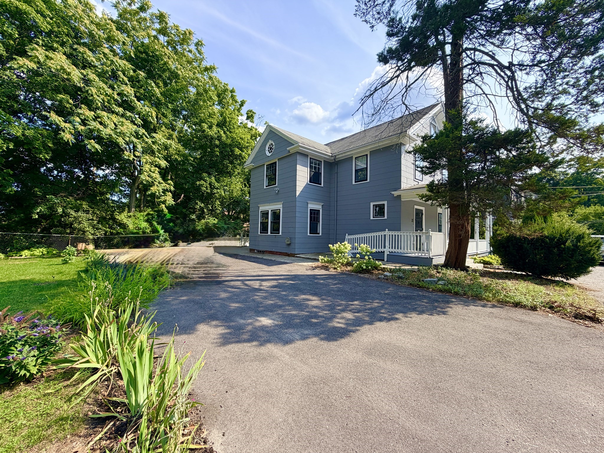 21 Maple Street Property Photo 1