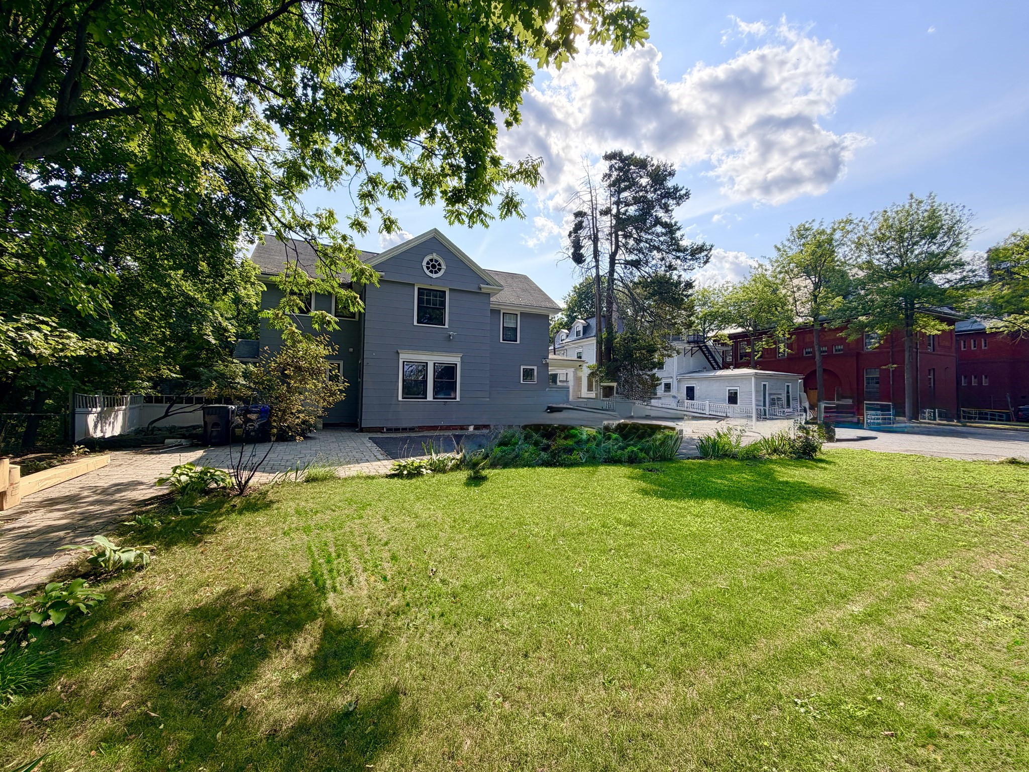 21 Maple Street Property Photo 2