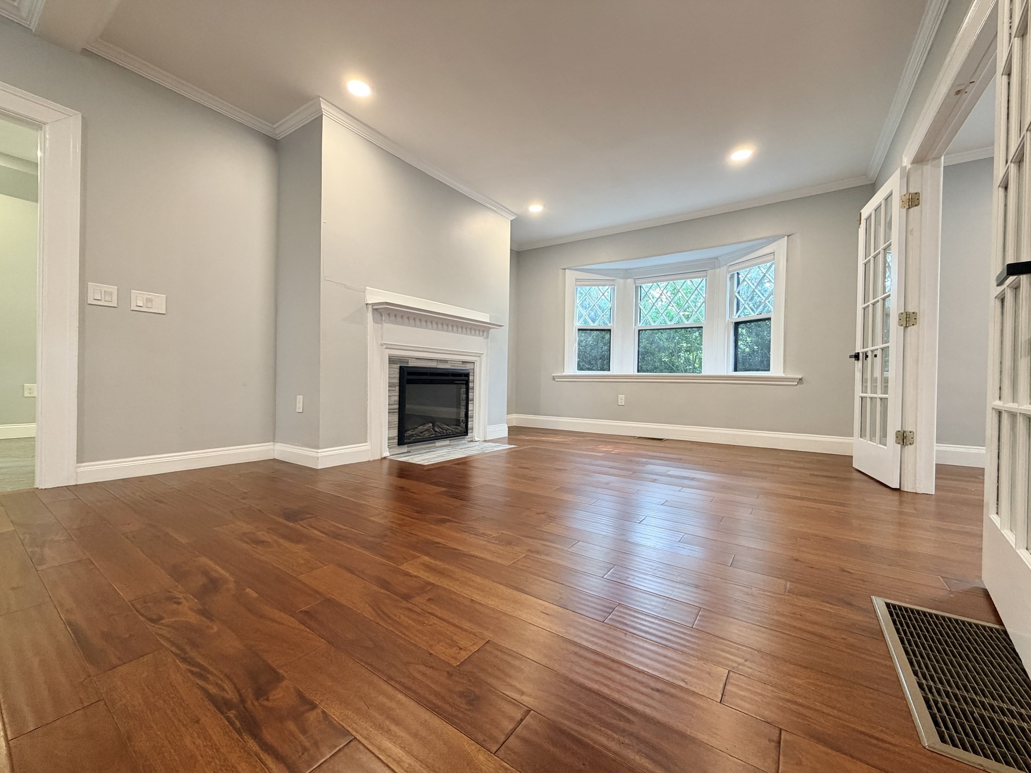 21 Maple Street Property Photo 9