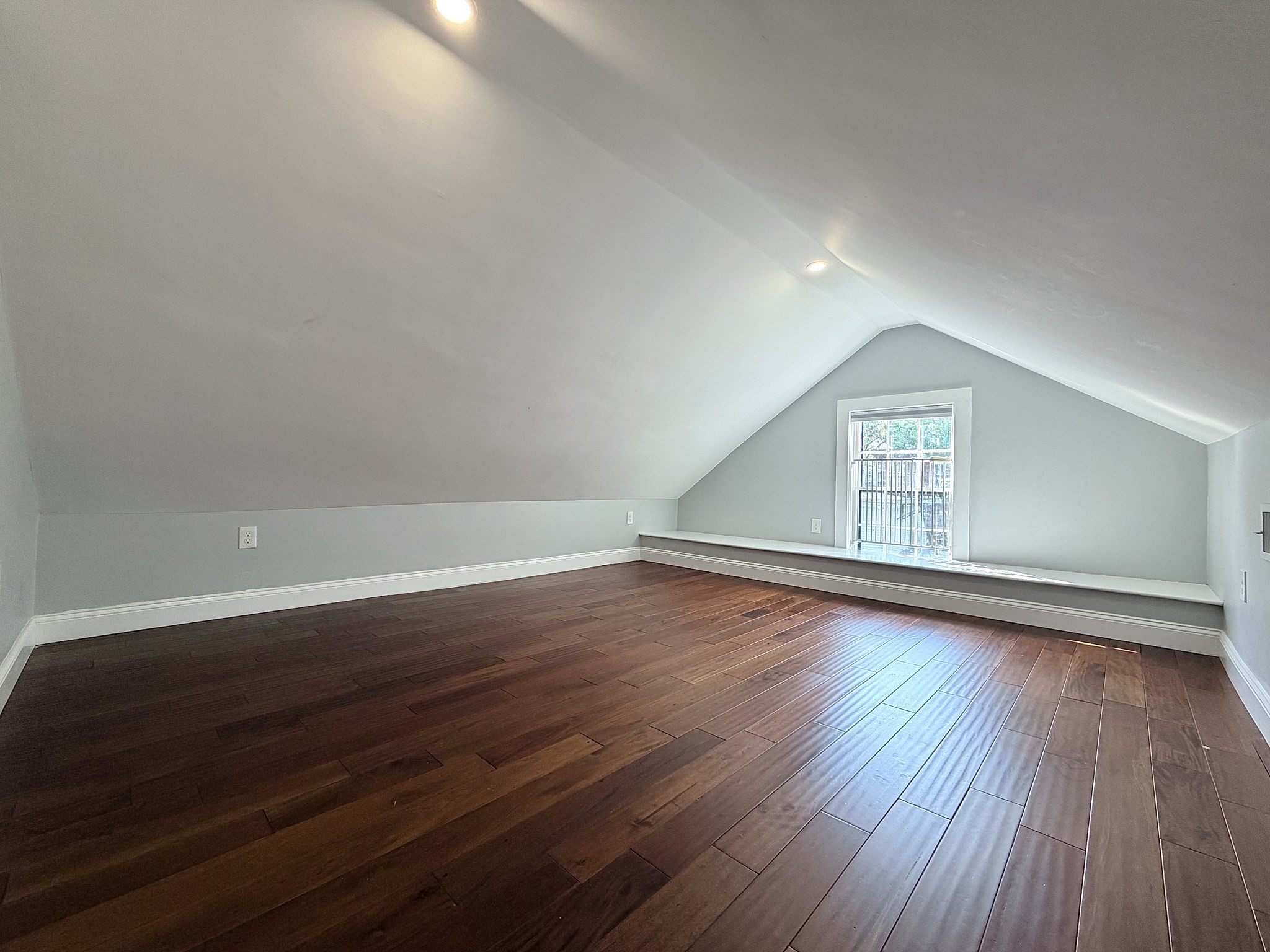 21 Maple Street Property Photo 31
