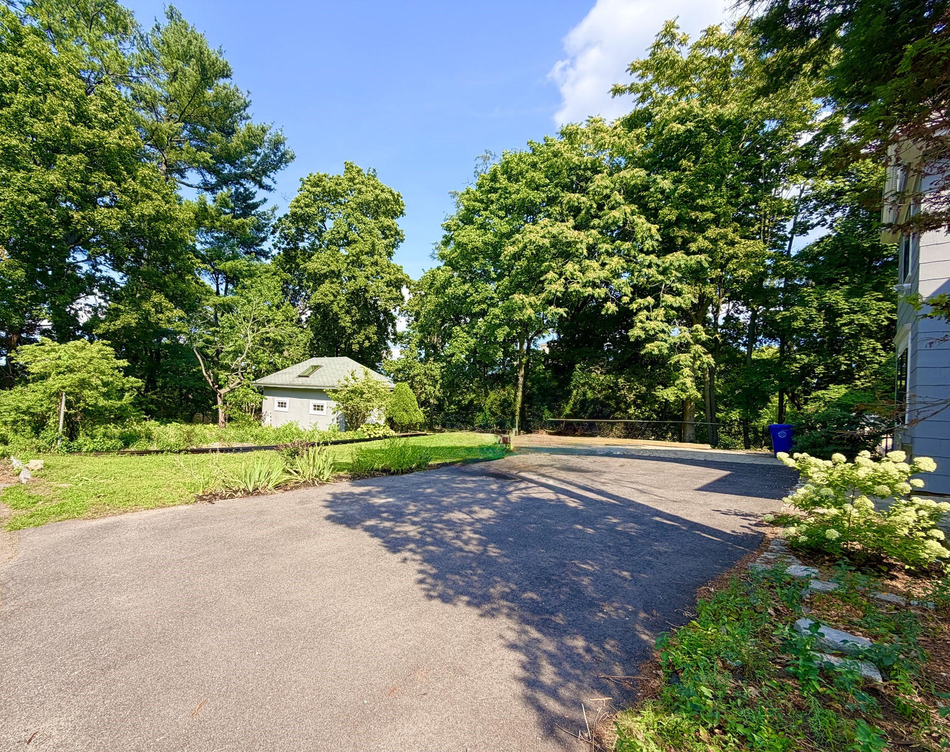 21 Maple Street Property Photo 36