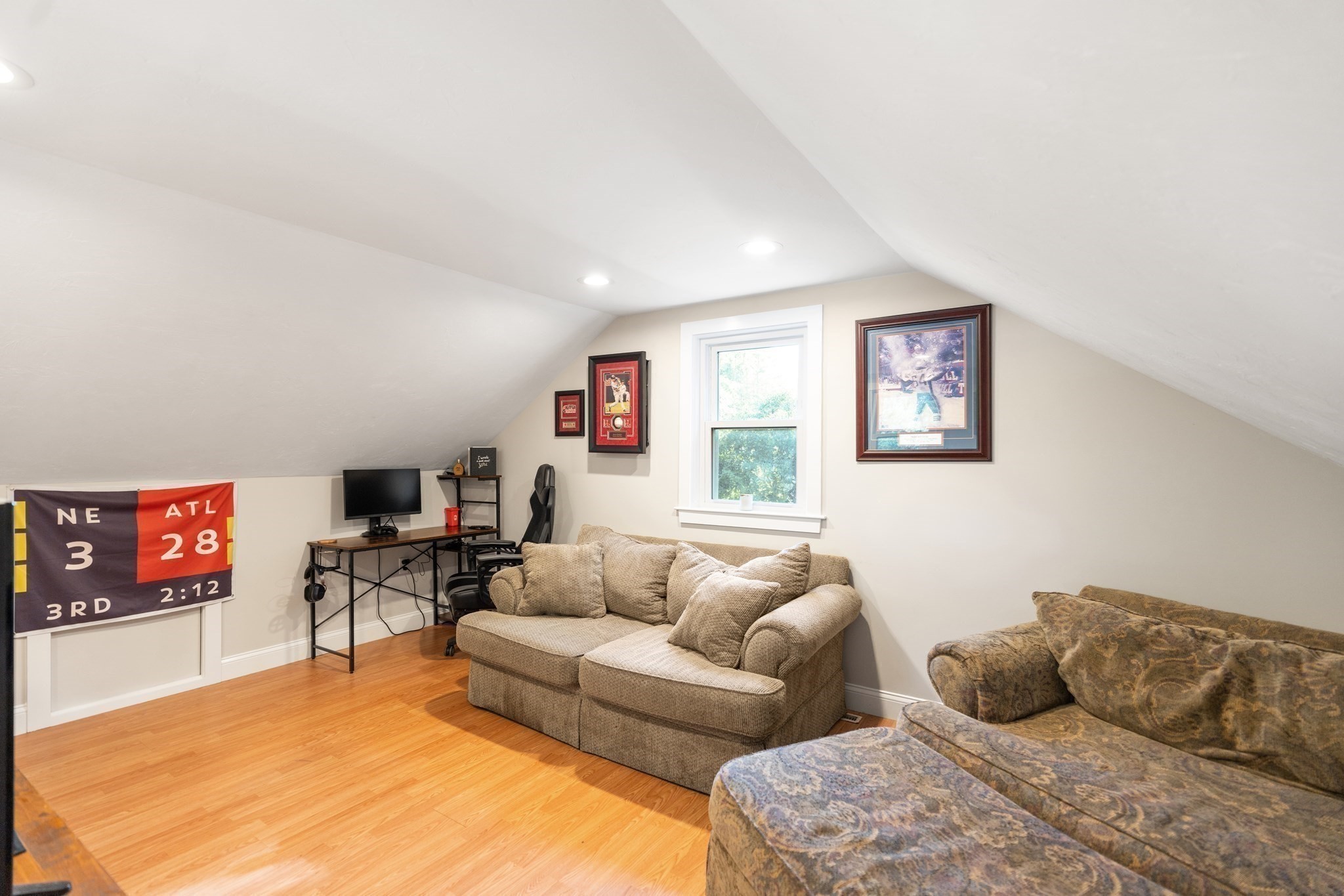 33 Park Dr Property Photo 17