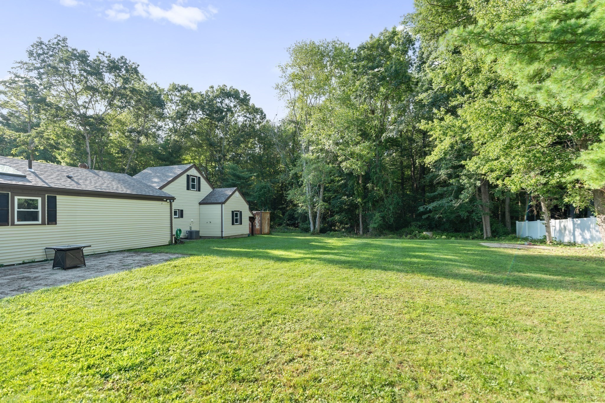 33 Park Dr Property Photo 22
