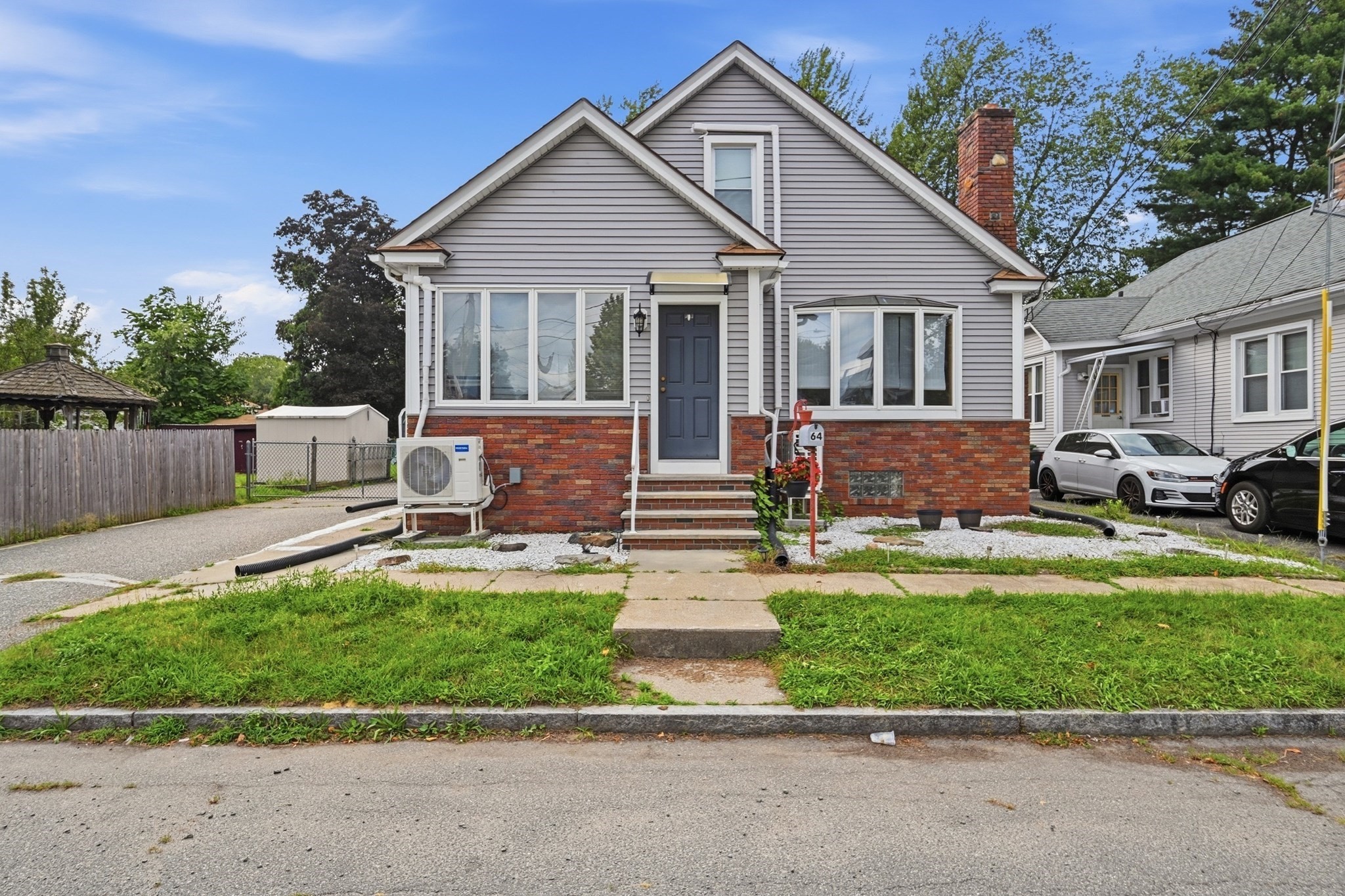 64 Stewart St Property Photo 1