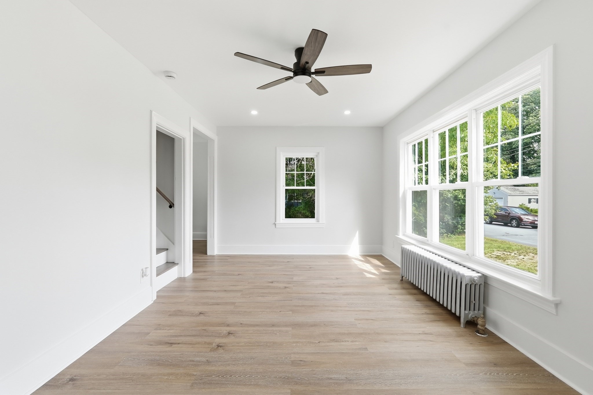 28 Southold Rd Property Photo 5