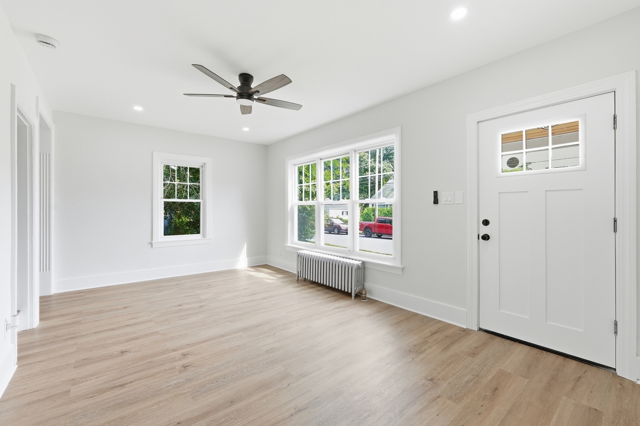 28 Southold Rd Property Photo 9