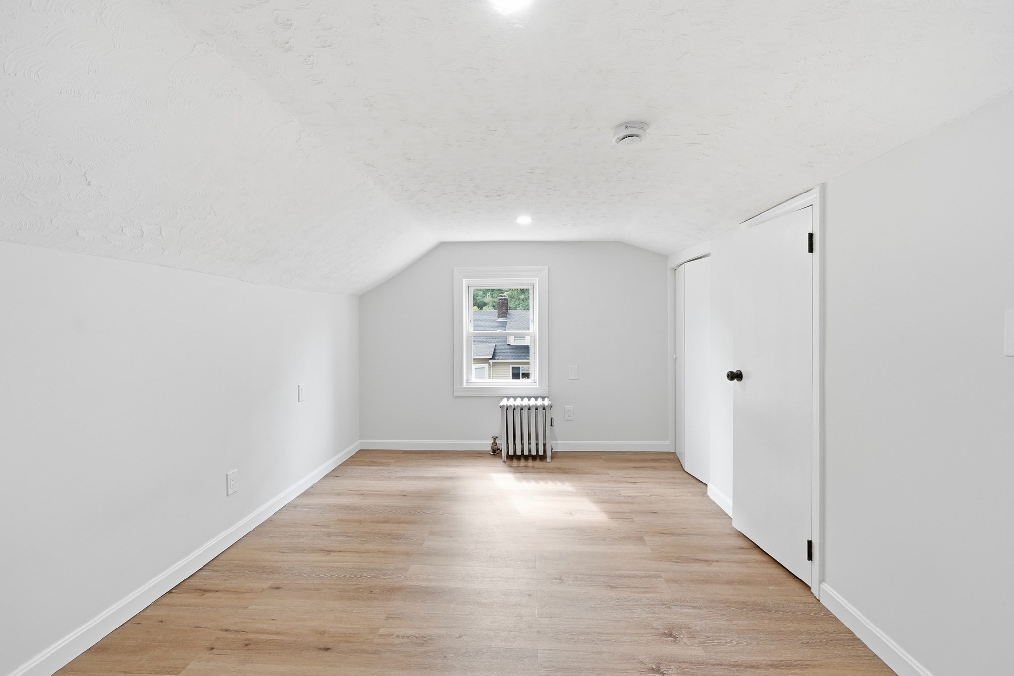 28 Southold Rd Property Photo 29