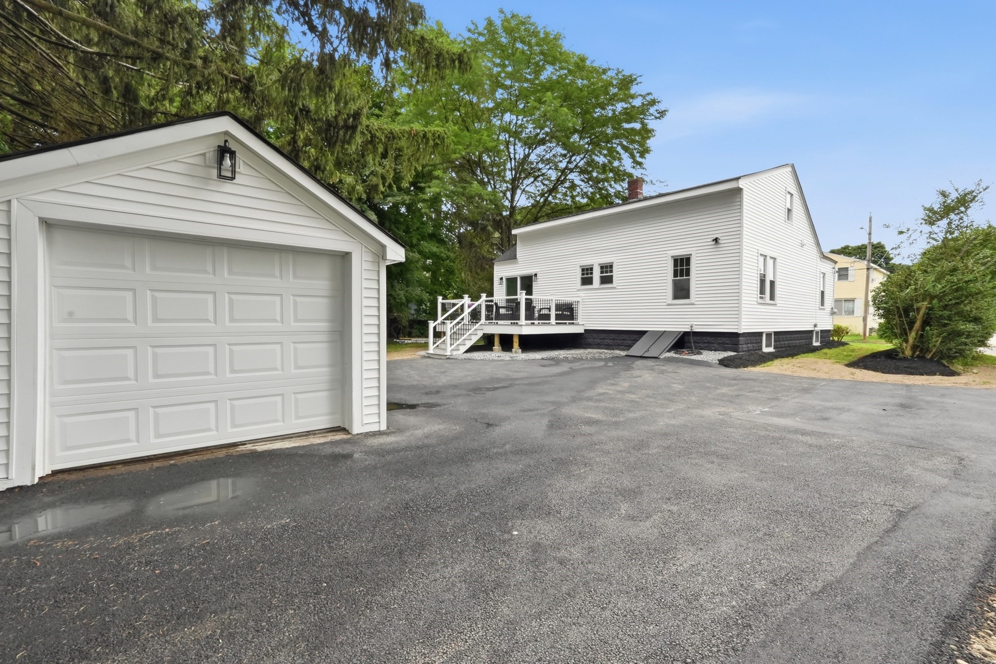 28 Southold Rd Property Photo 40