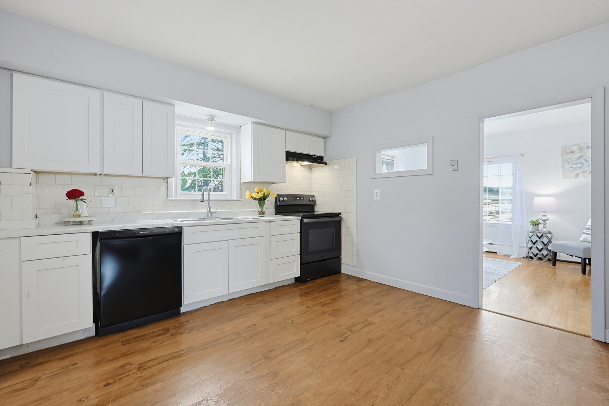 117 Bacon St Property Photo 2