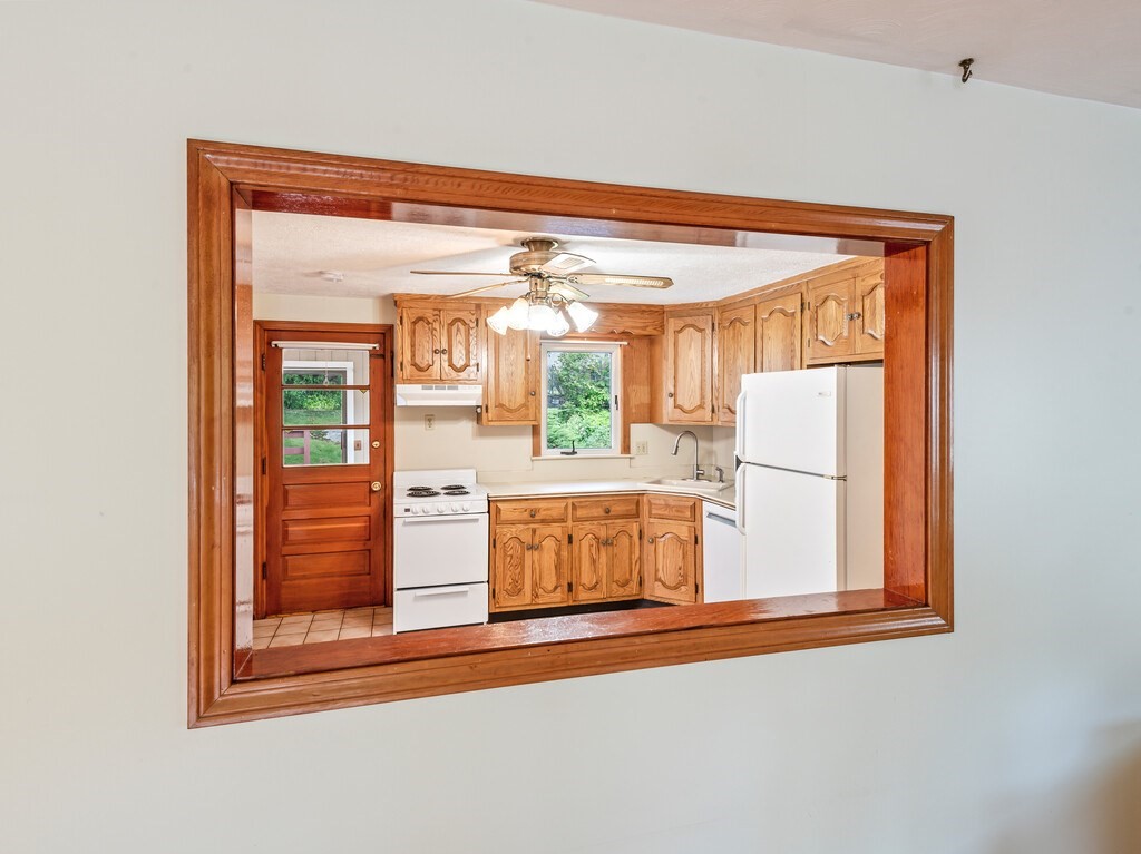 28 Superior Road Property Photo 3