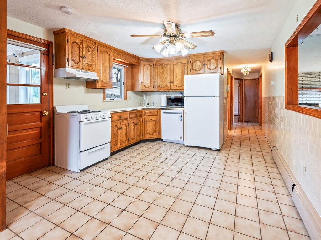 28 Superior Road Property Photo 8