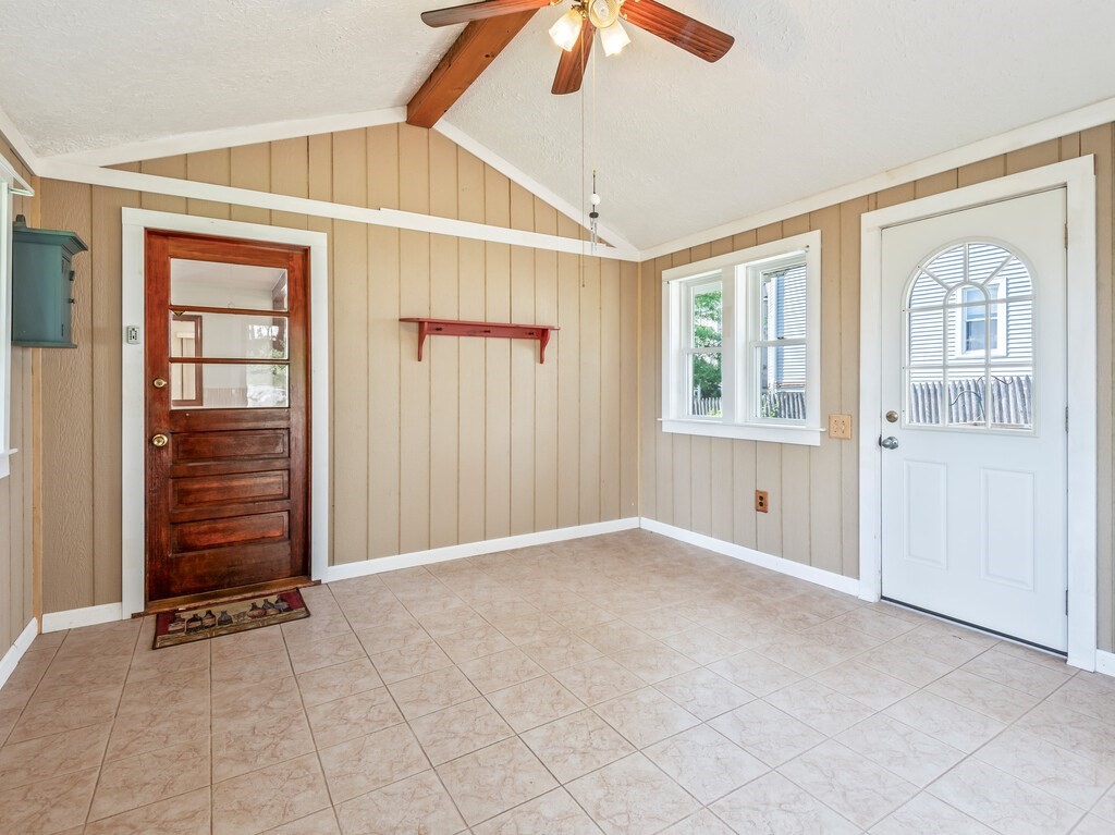 28 Superior Road Property Photo 23