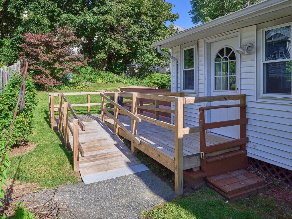 28 Superior Road Property Photo 33