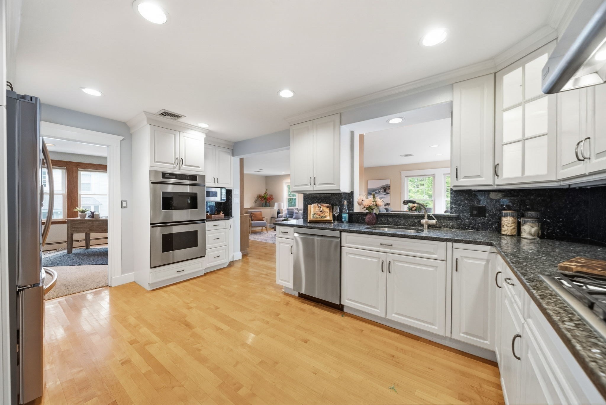 1028 Webster Street Property Photo 7