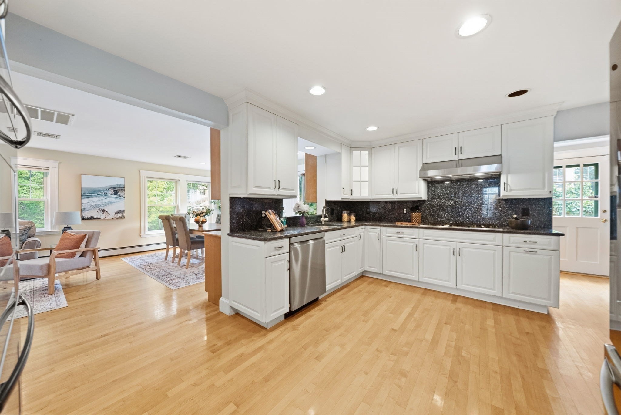 1028 Webster Street Property Photo 8