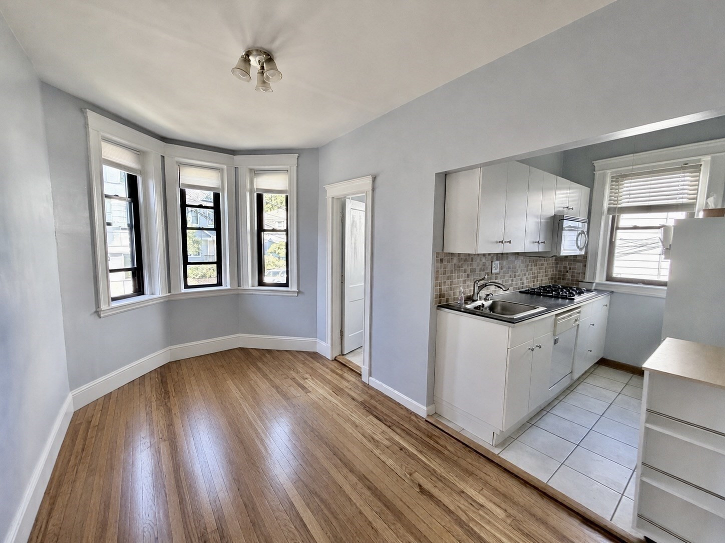 43 Glenville Ave # 8 Property Photo 5