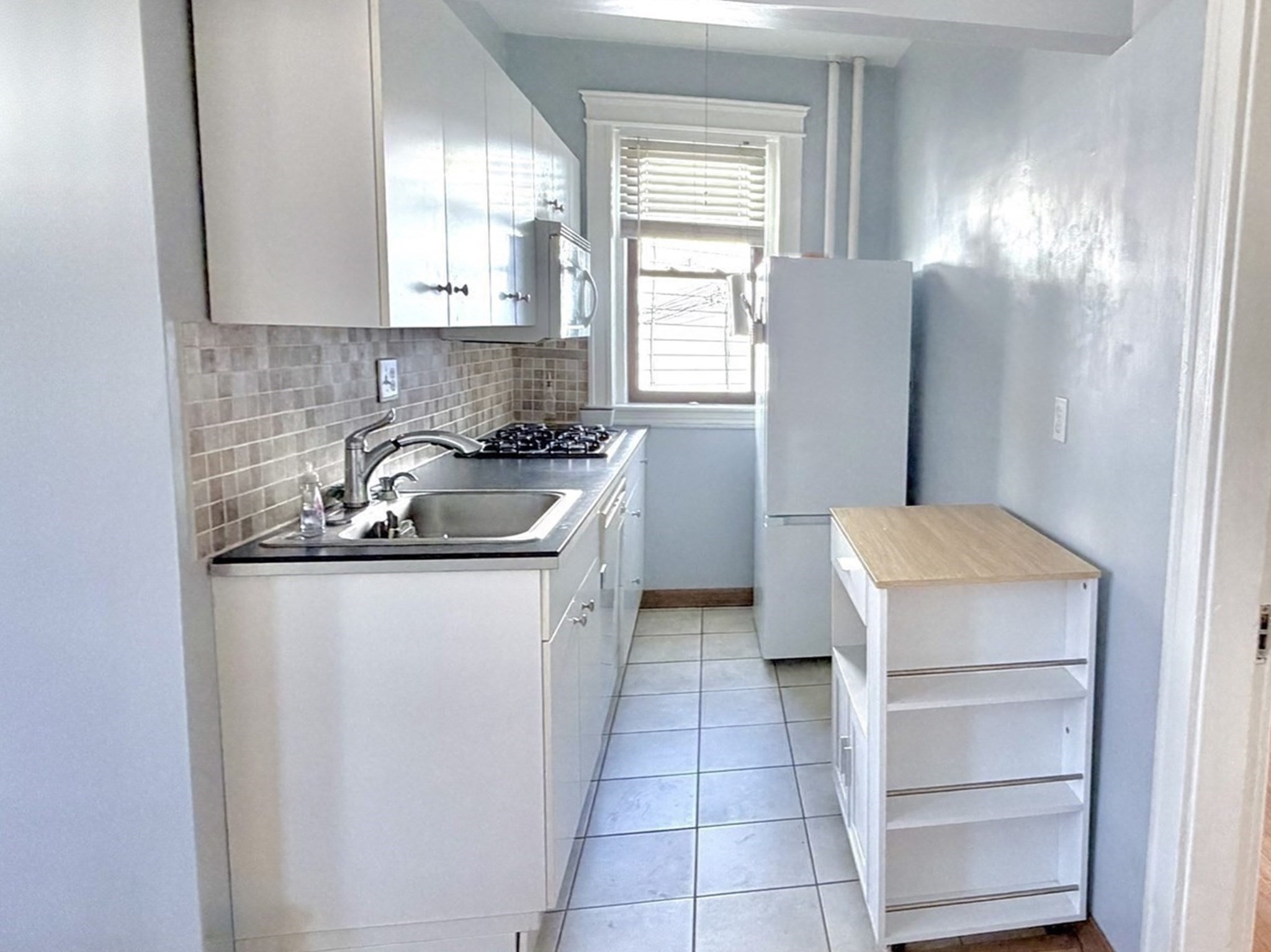 43 Glenville Ave # 8 Property Photo 7