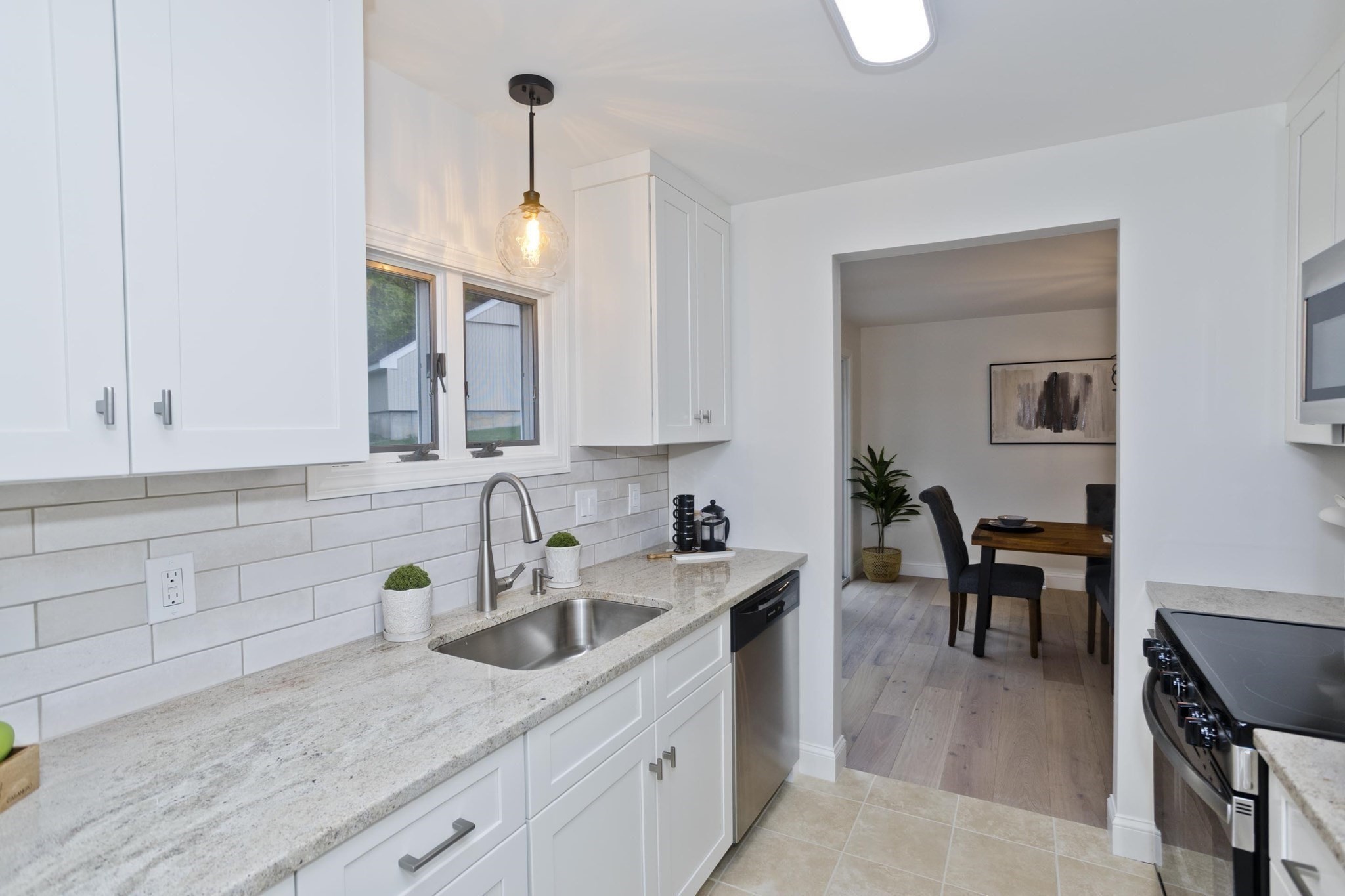 2205 Boston Road # C20 Property Photo 2
