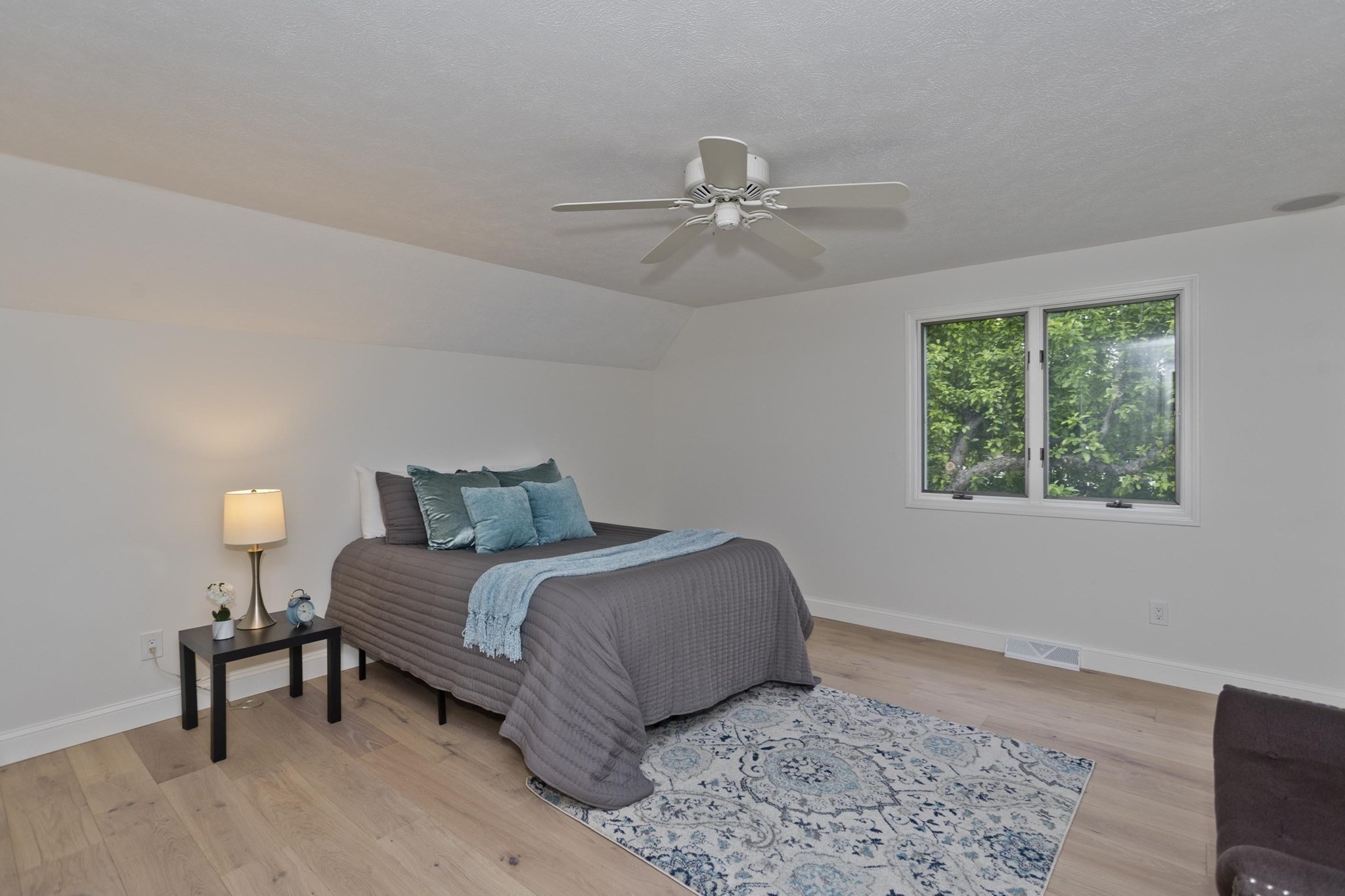 2205 Boston Road # C20 Property Photo 23