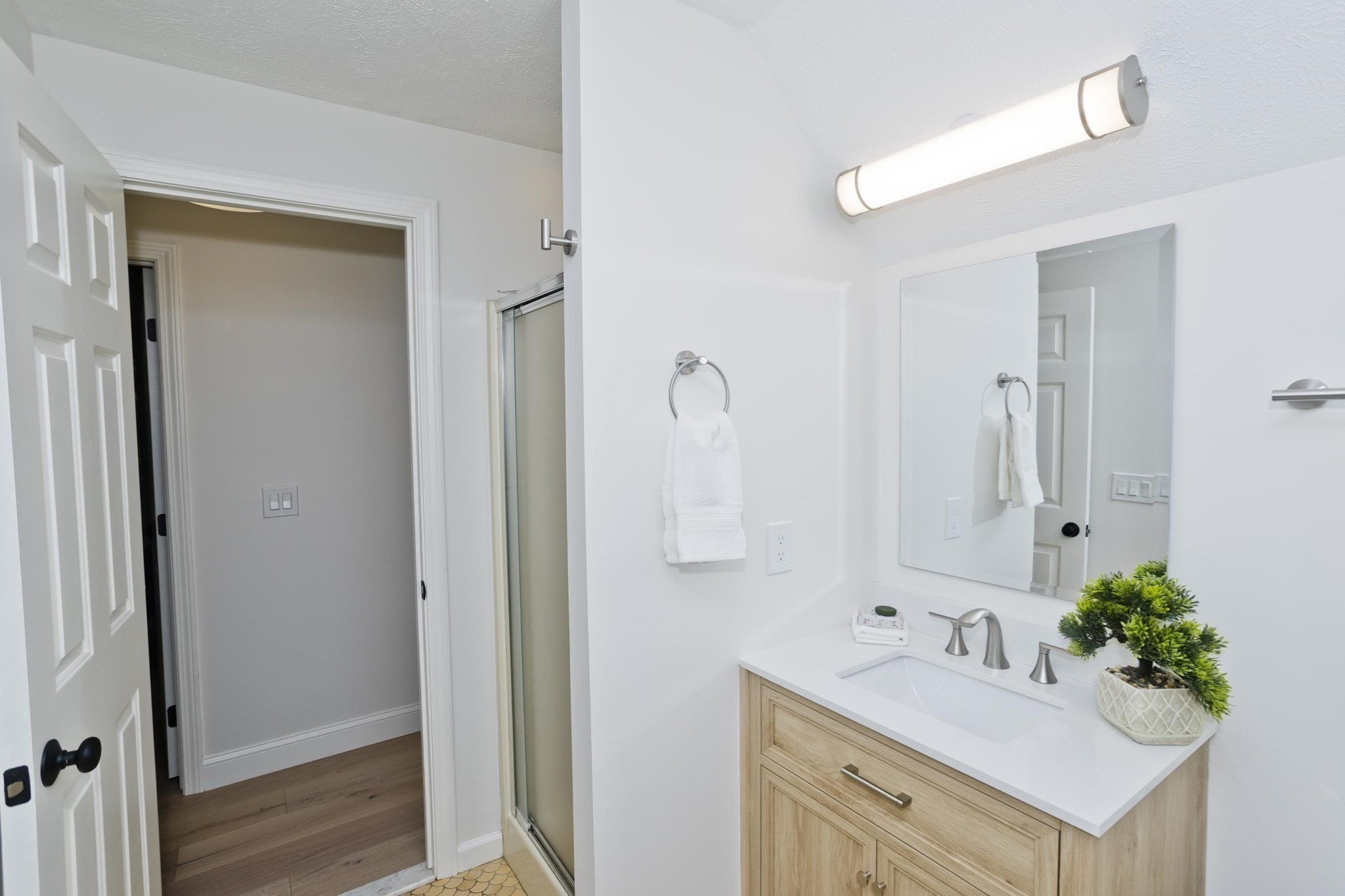 2205 Boston Road # C20 Property Photo 26