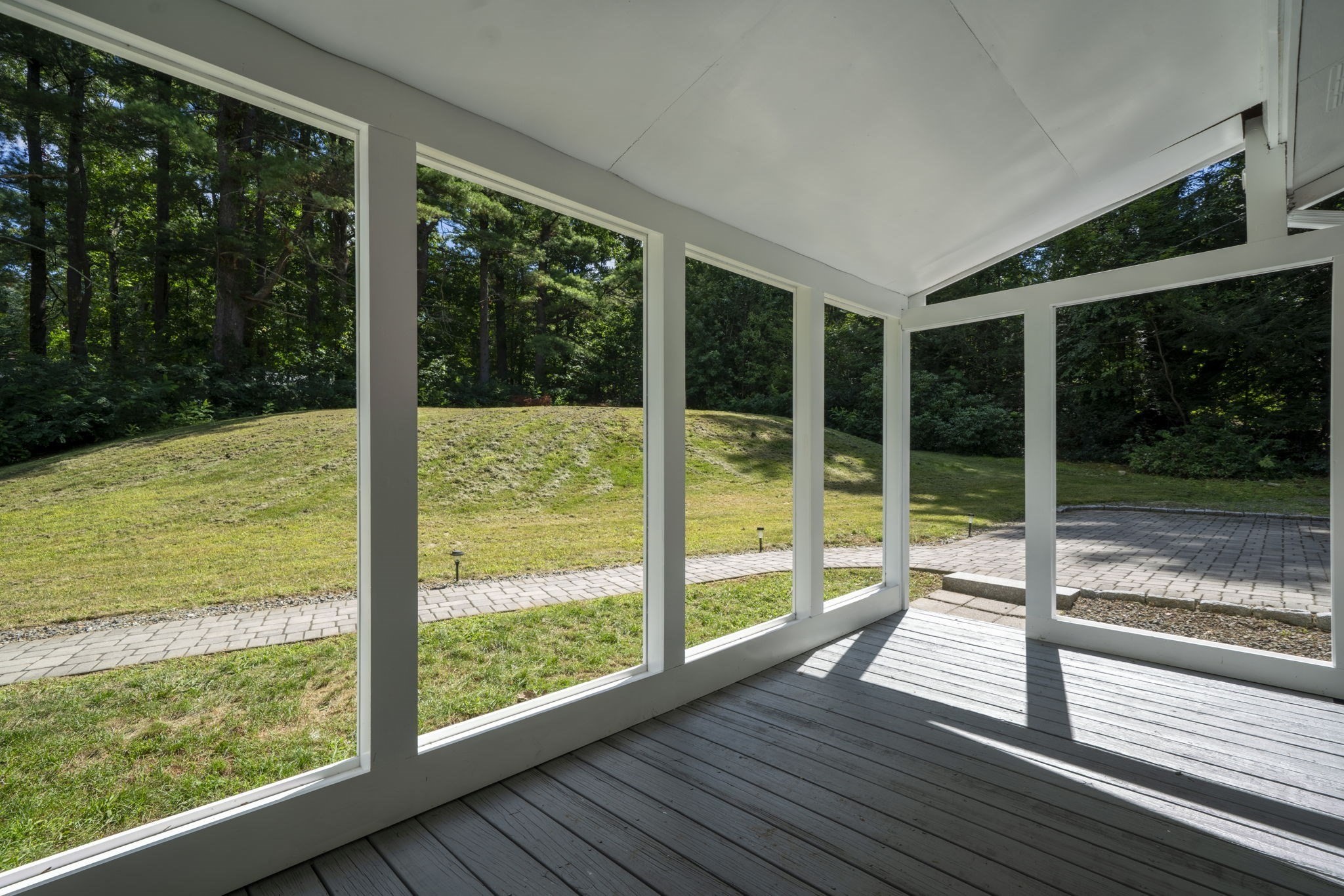 23 Woodbury Rd Property Photo 9