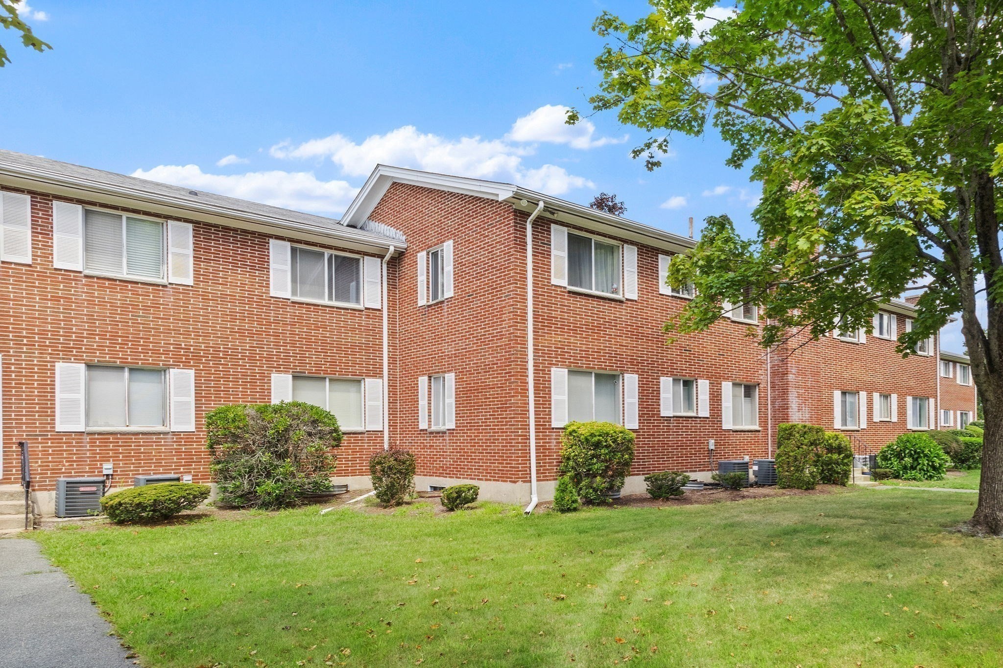 25 Bayberry Dr # 3 Property Photo 17