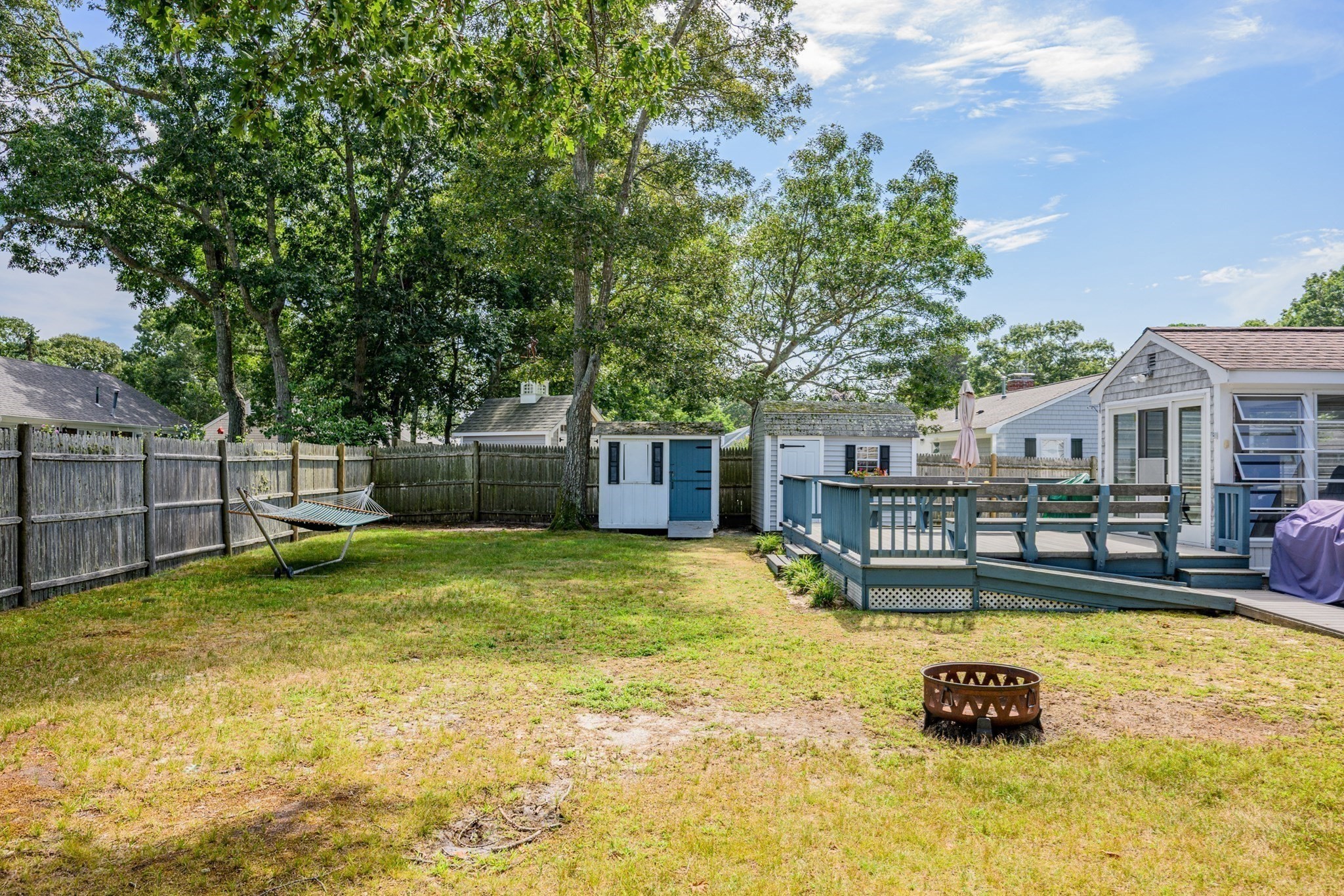 54 Holly Property Photo 19