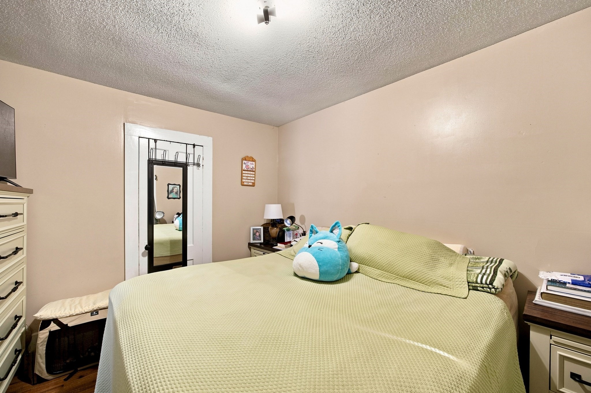 250-252 Winsor Street Property Photo 5