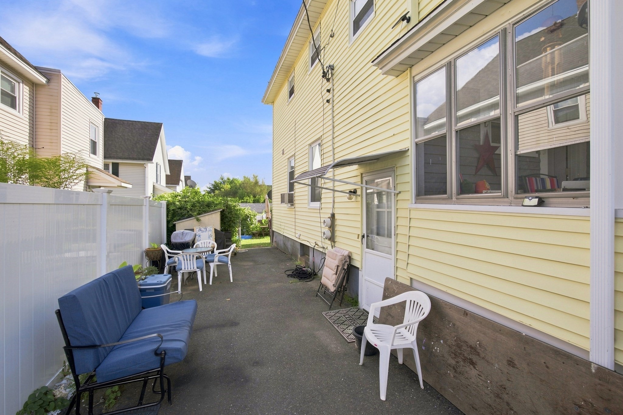 250-252 Winsor Street Property Photo 18