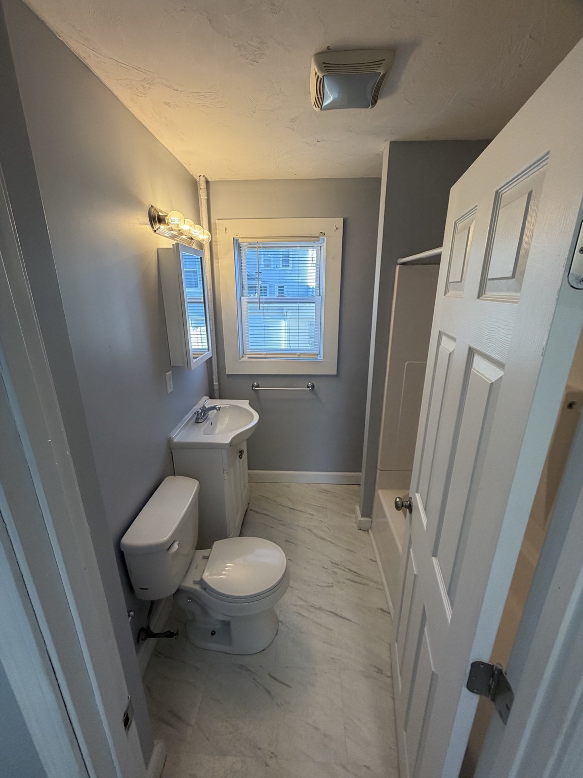 74 Ellis St Property Photo 6