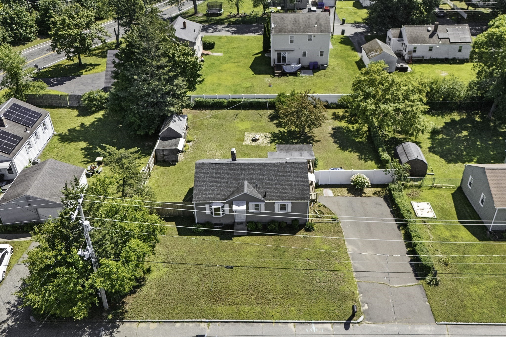 133 Denwall Dr Property Photo 4