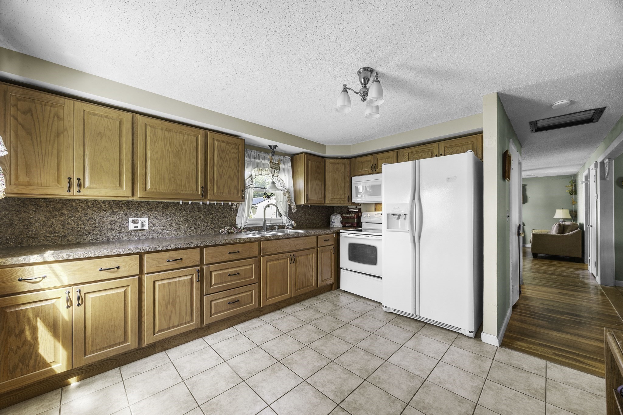 133 Denwall Dr Property Photo 7
