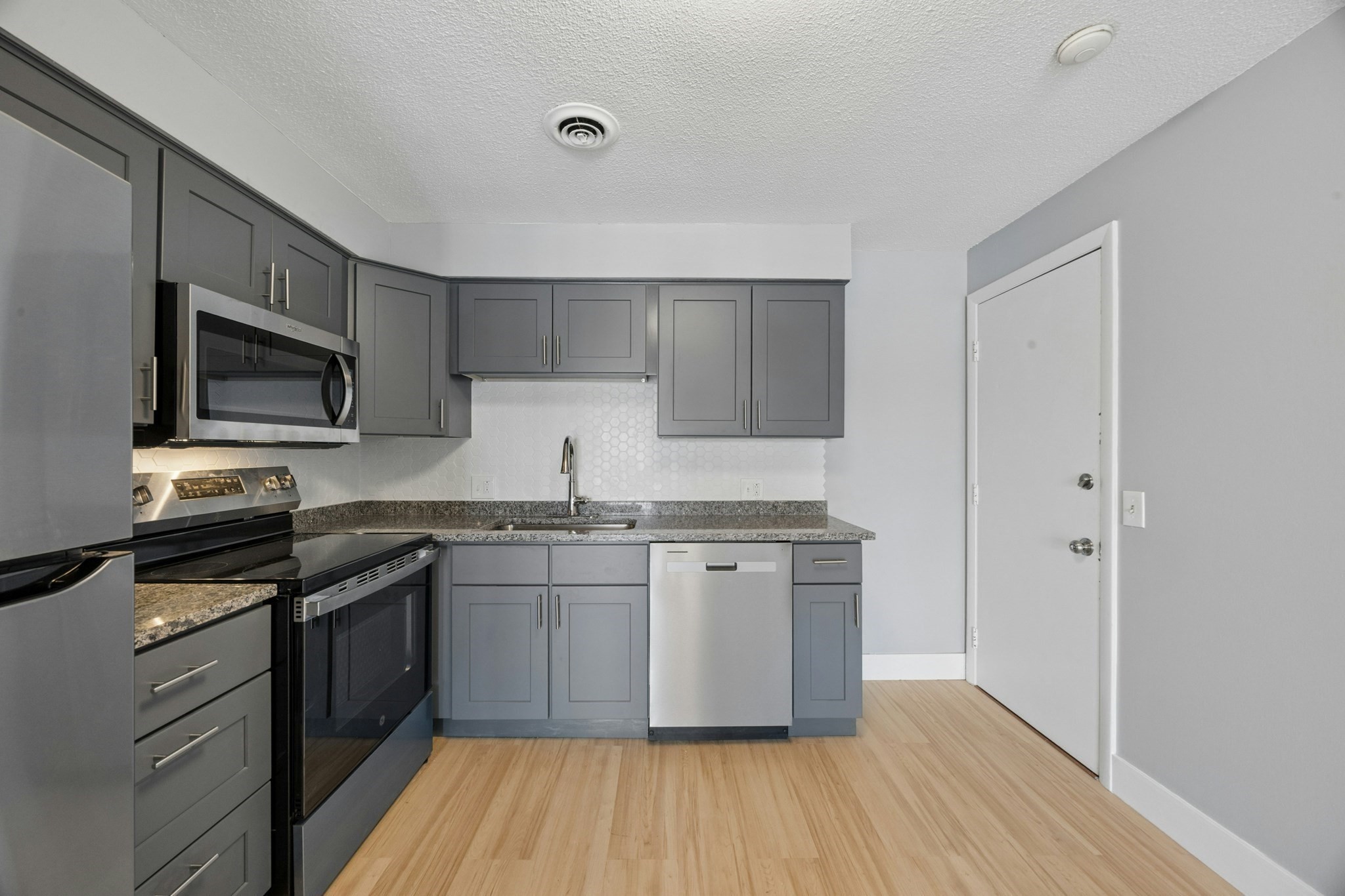 244 Mount Vernon St # 9 Property Photo 11