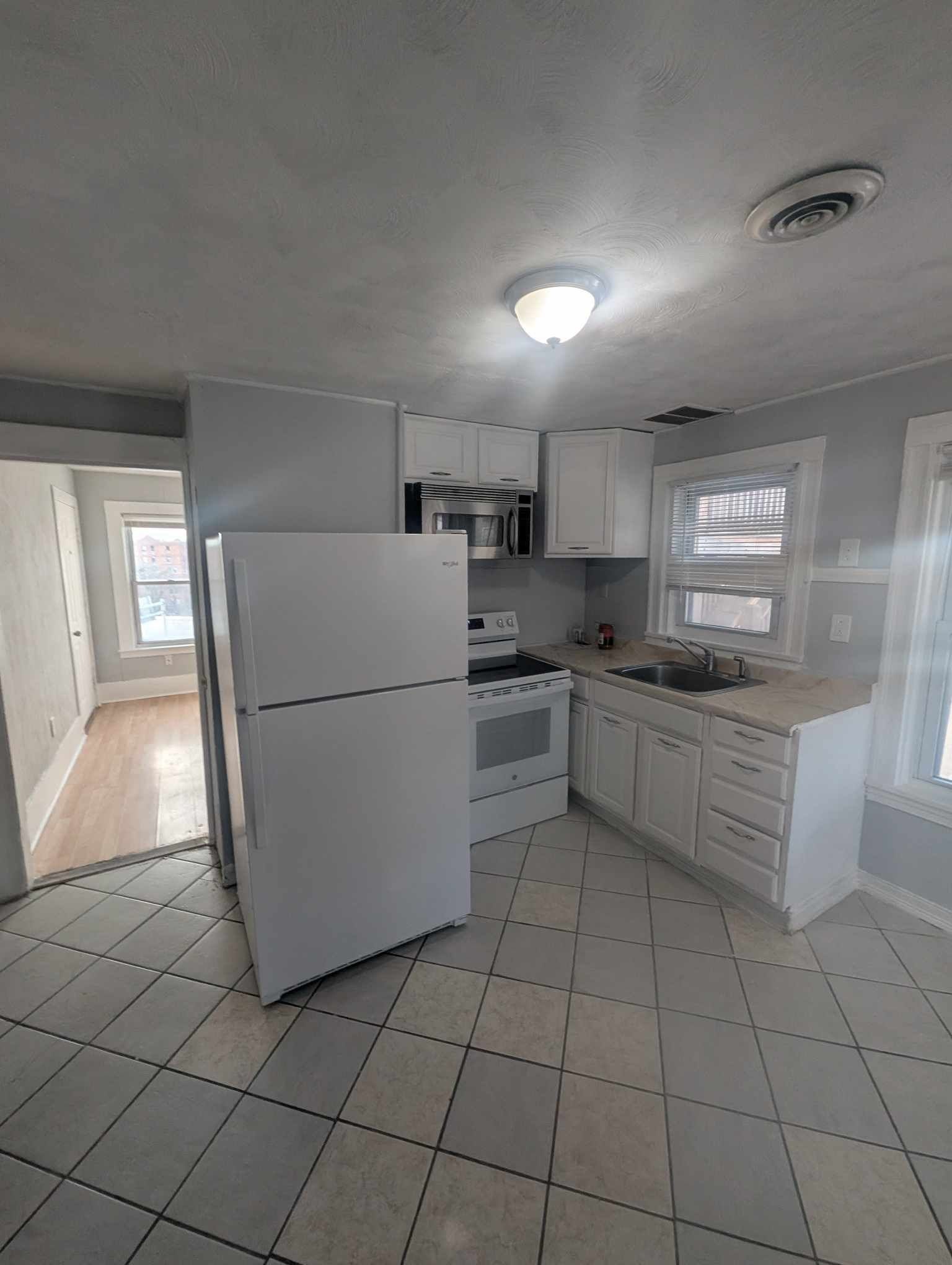 17 Ward St Property Photo 8