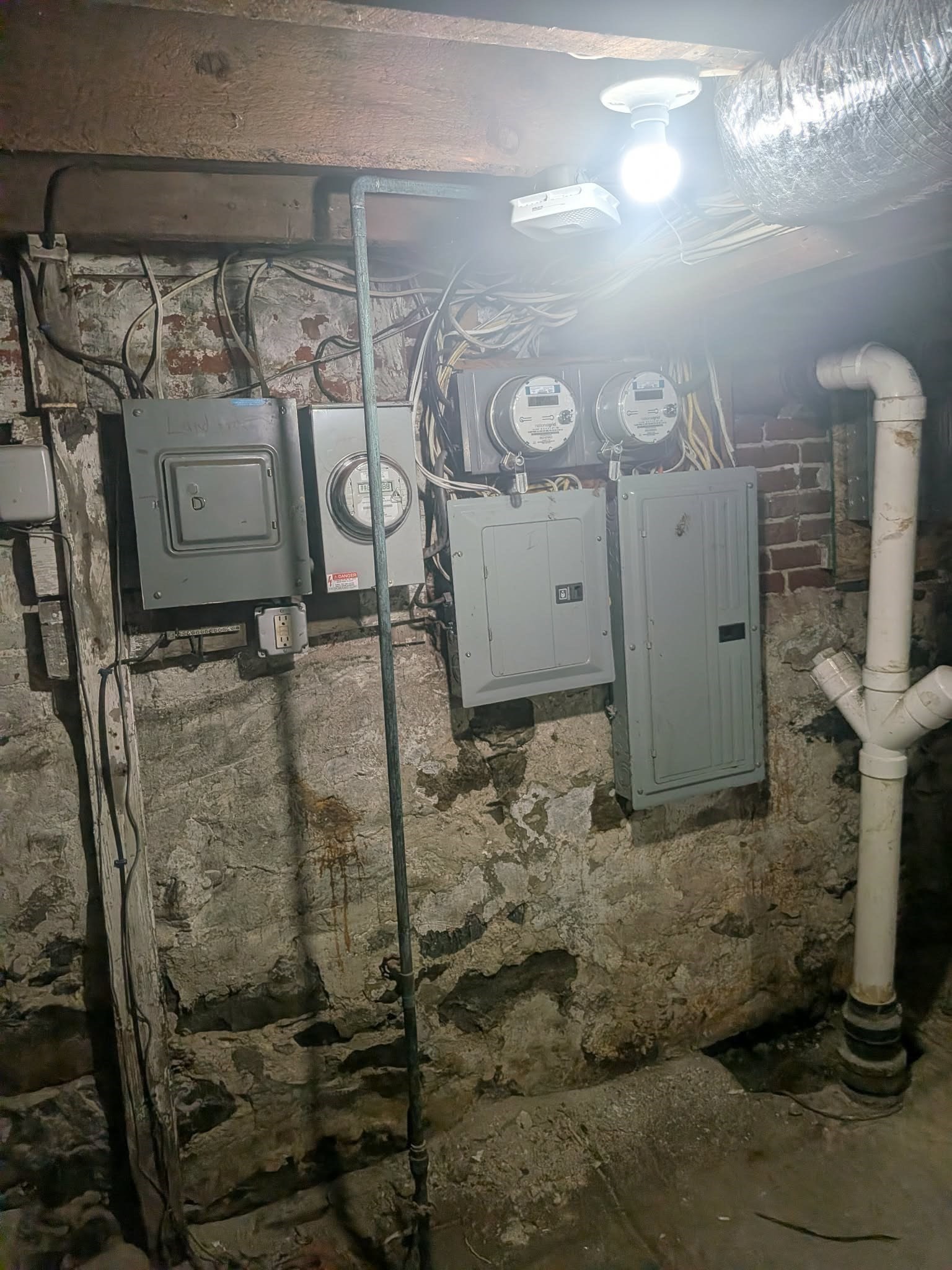 17 Ward St Property Photo 14