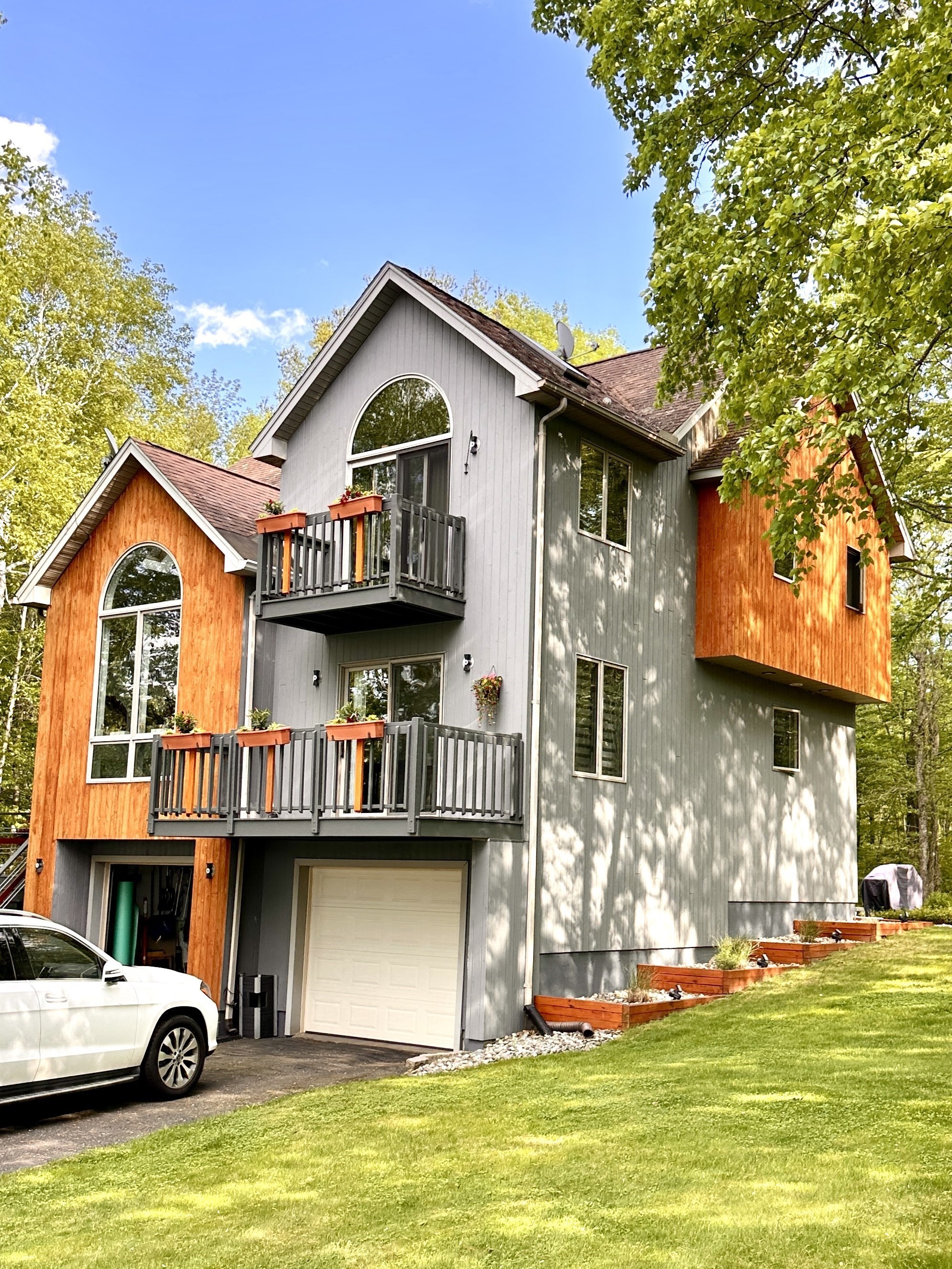 14 Laurel Ridge Dr