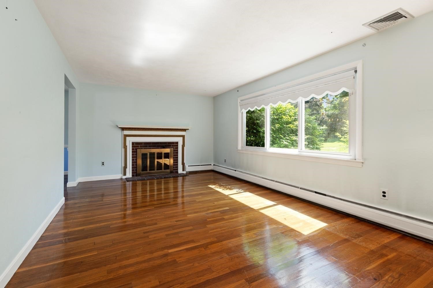 4 Mayflower Property Photo 6