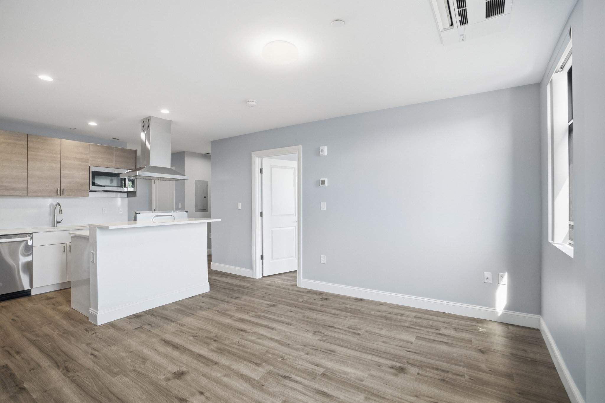 632 Centre St # 305 Property Photo 1