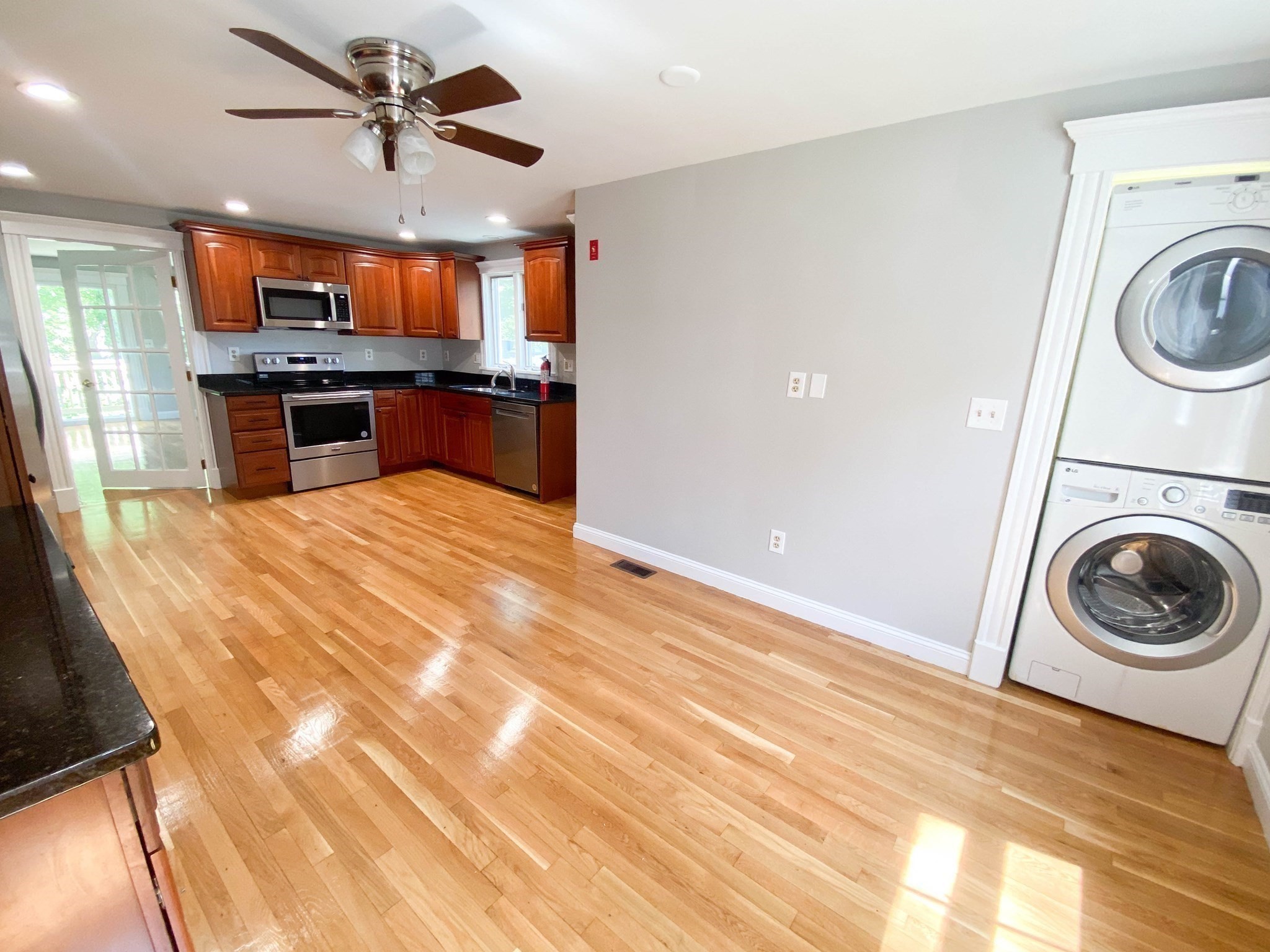 27 Cole Terrace Property Photo 27