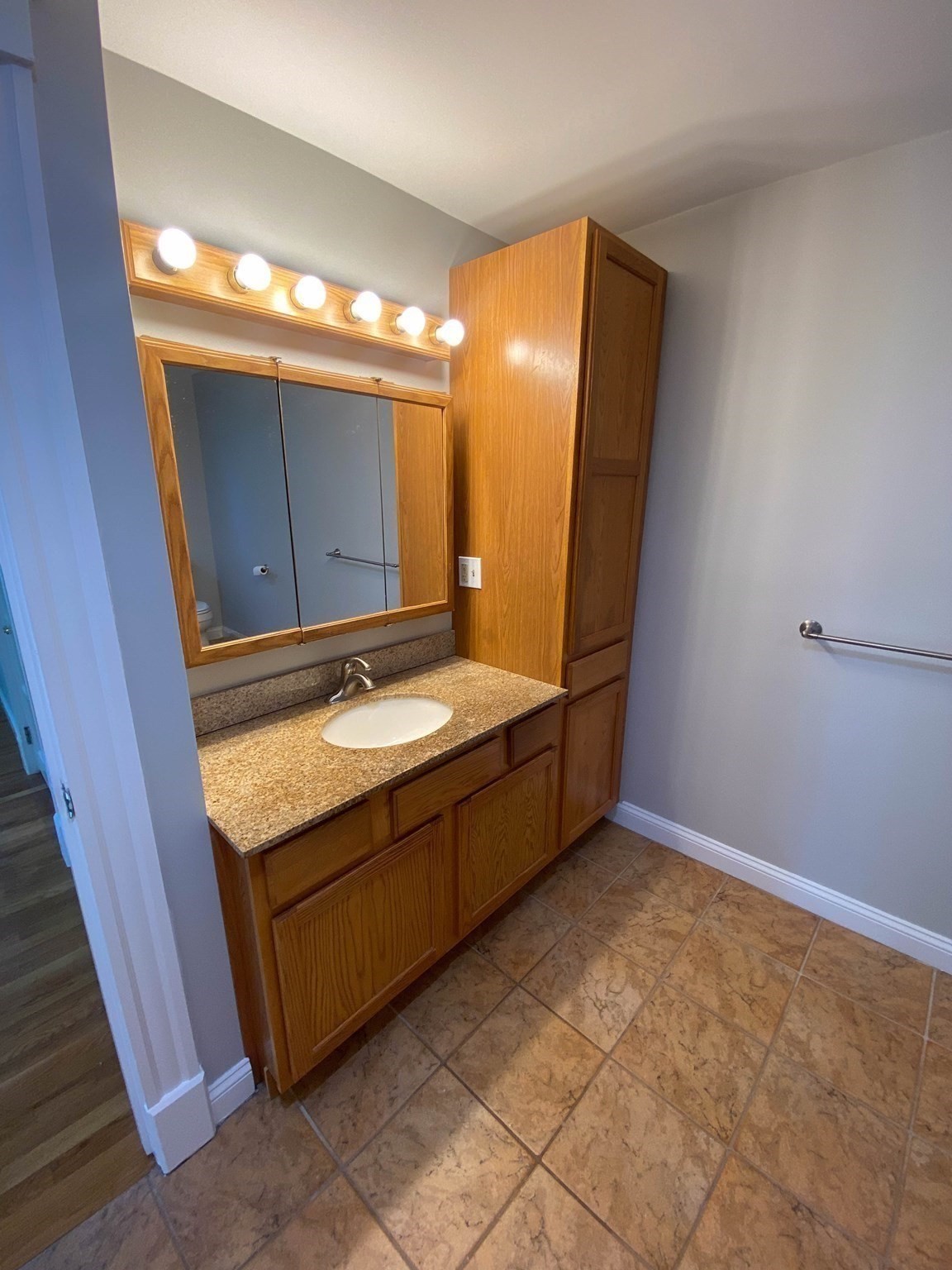 27 Cole Terrace Property Photo 32