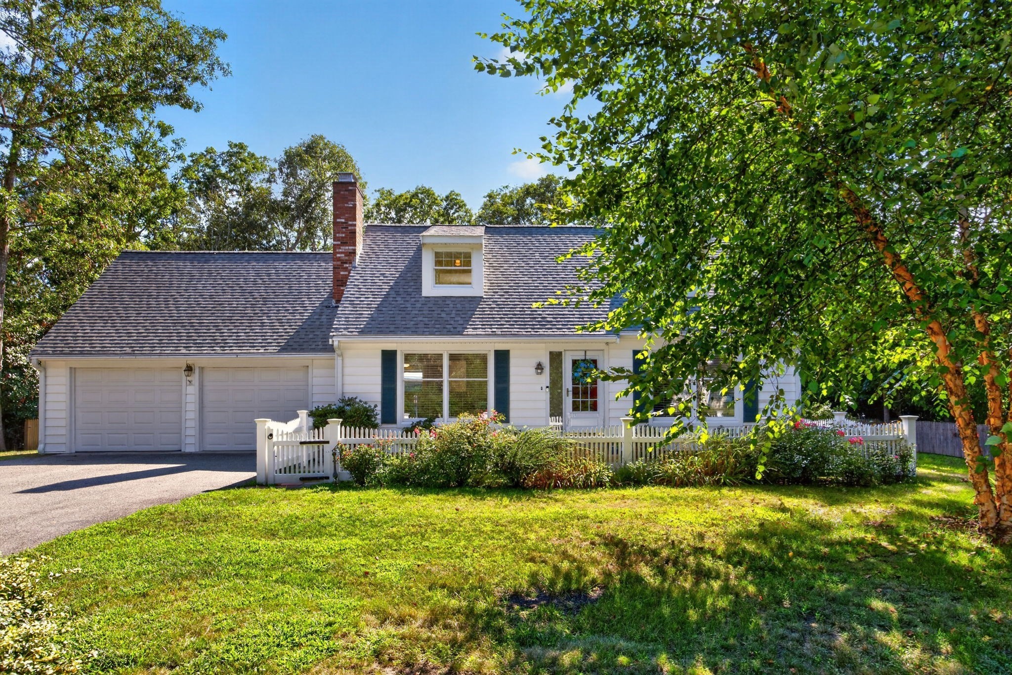 16 Holly Ridge Drive Property Photo 1