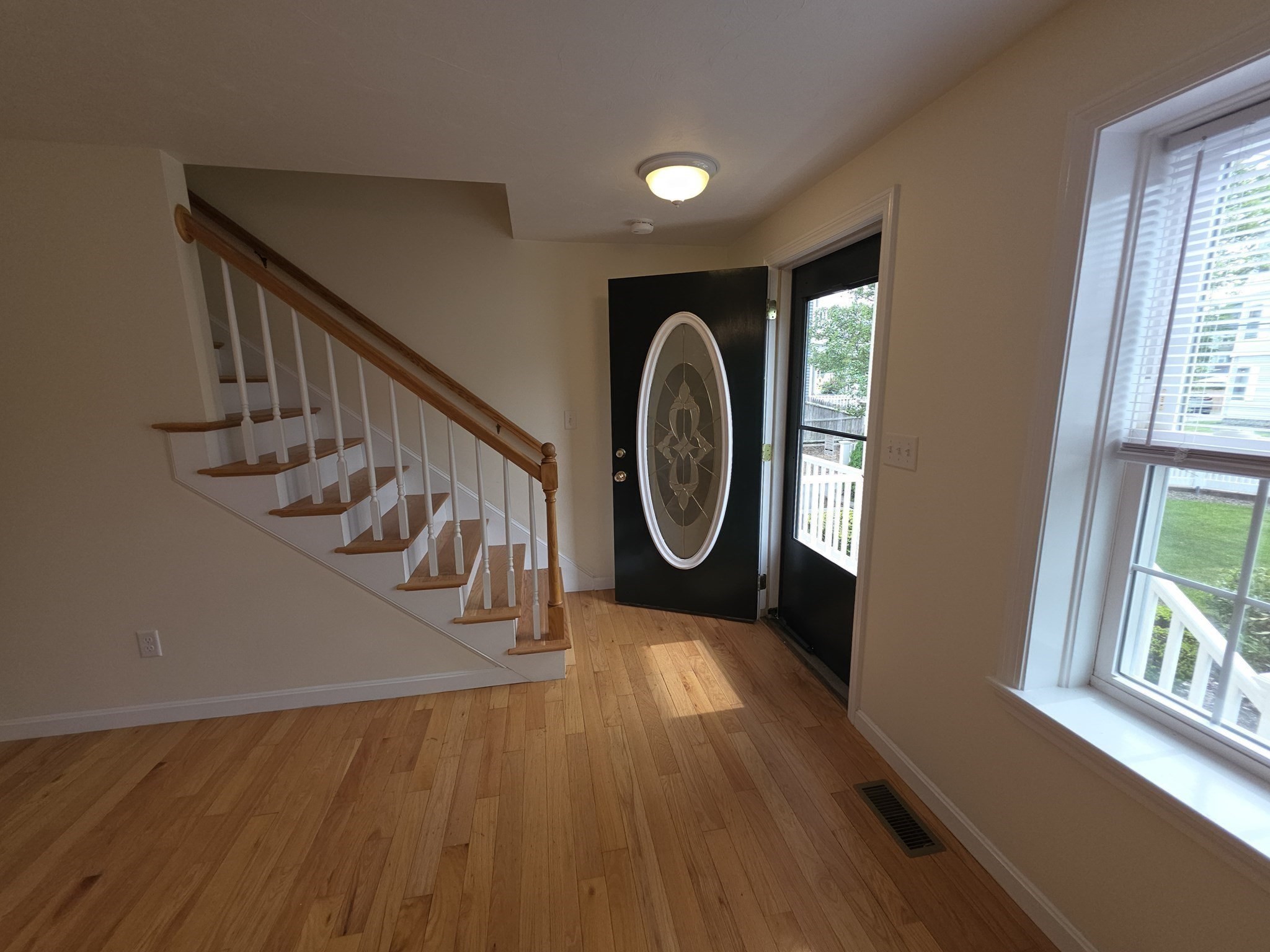 958 Warren Ave # 6 Property Photo 1