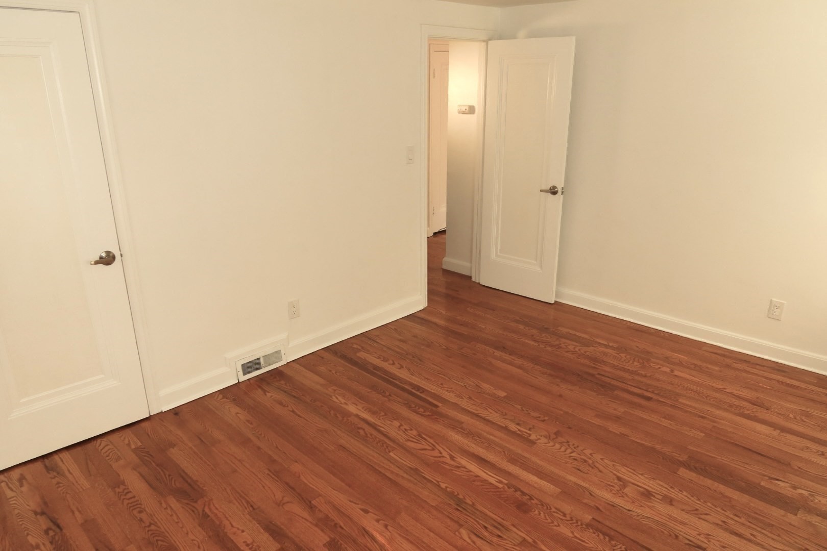 61 Russell Street Property Photo 19