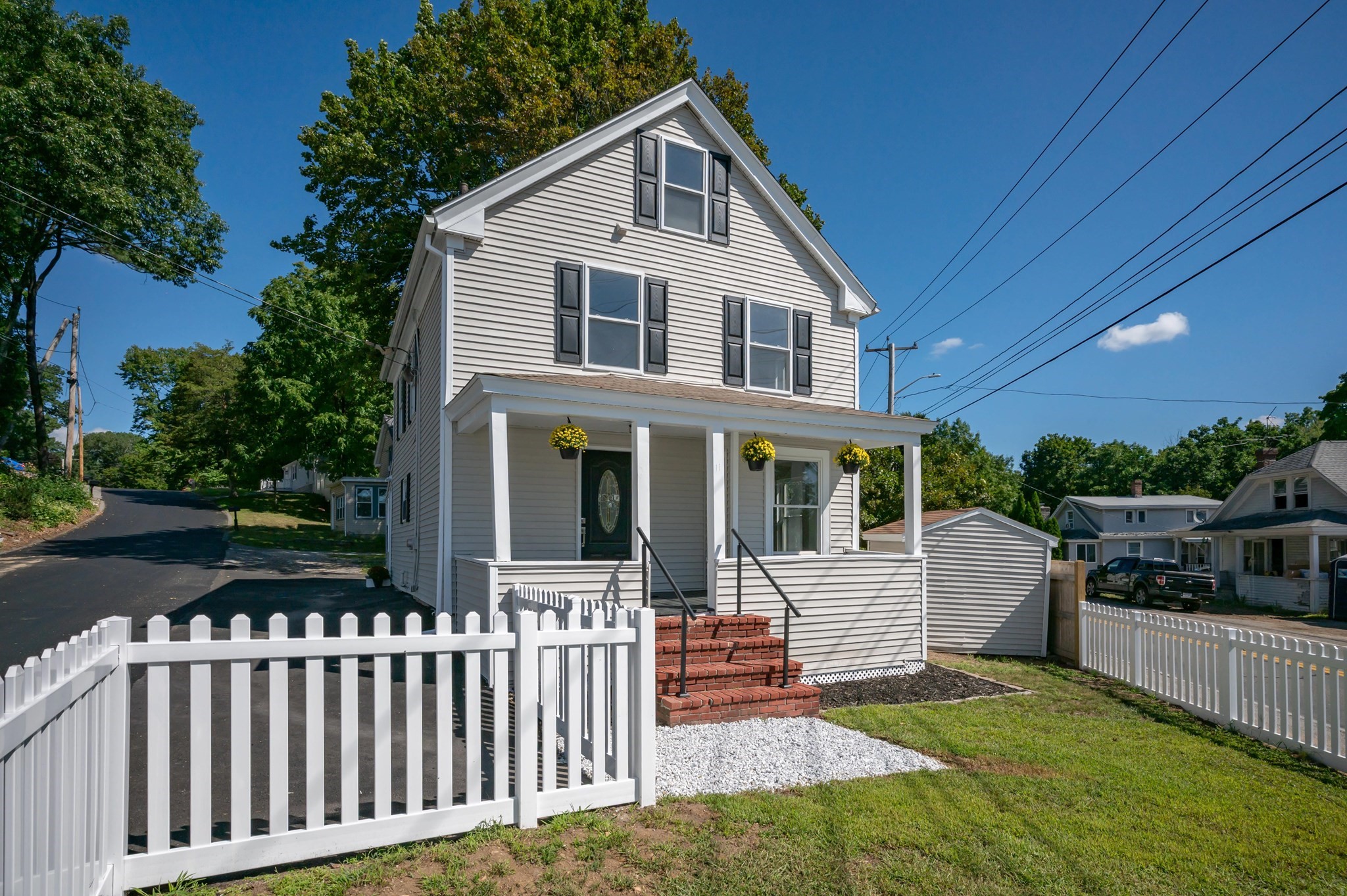11 Millville St Property Photo 1