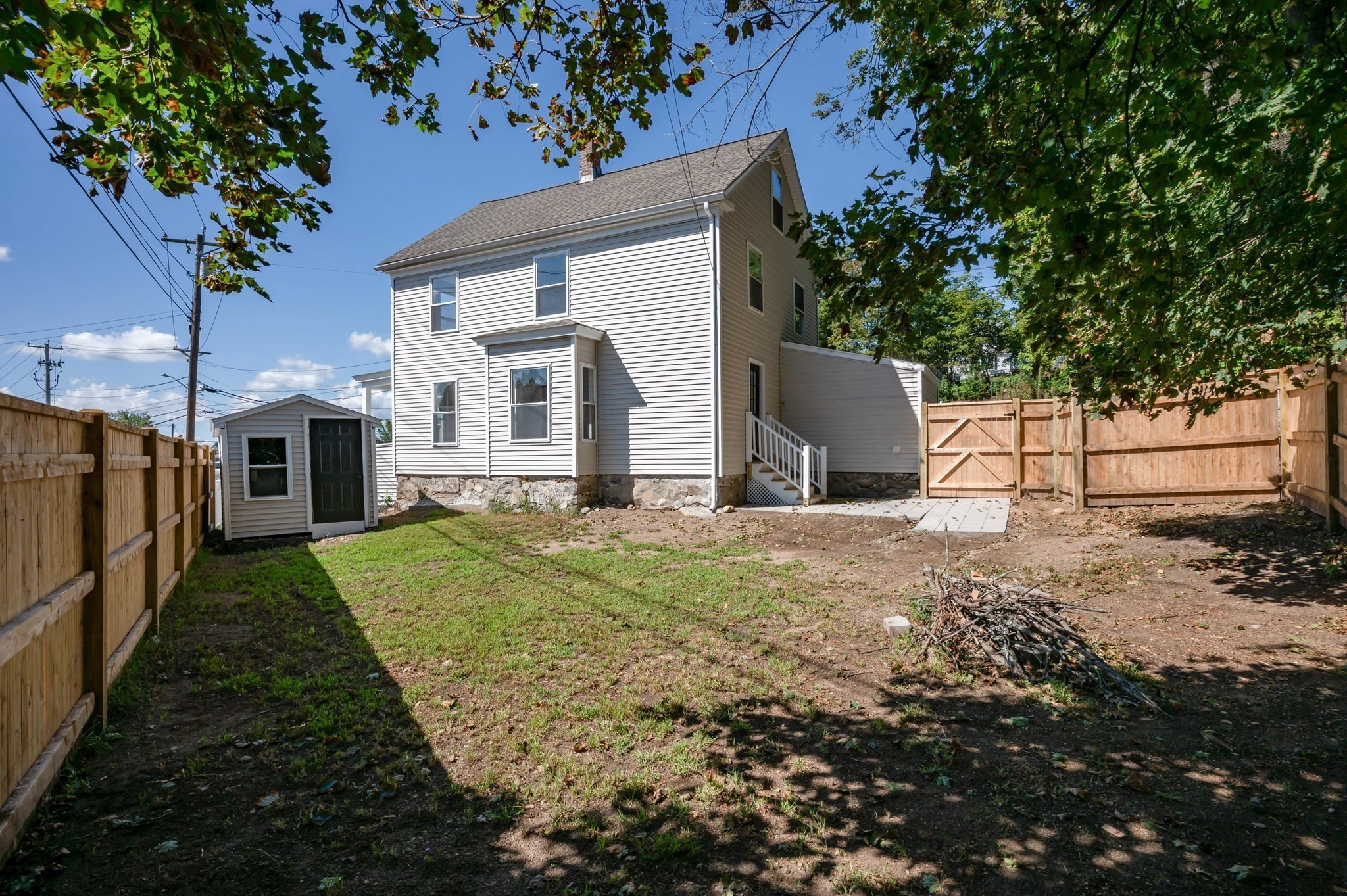 11 Millville St Property Photo 3
