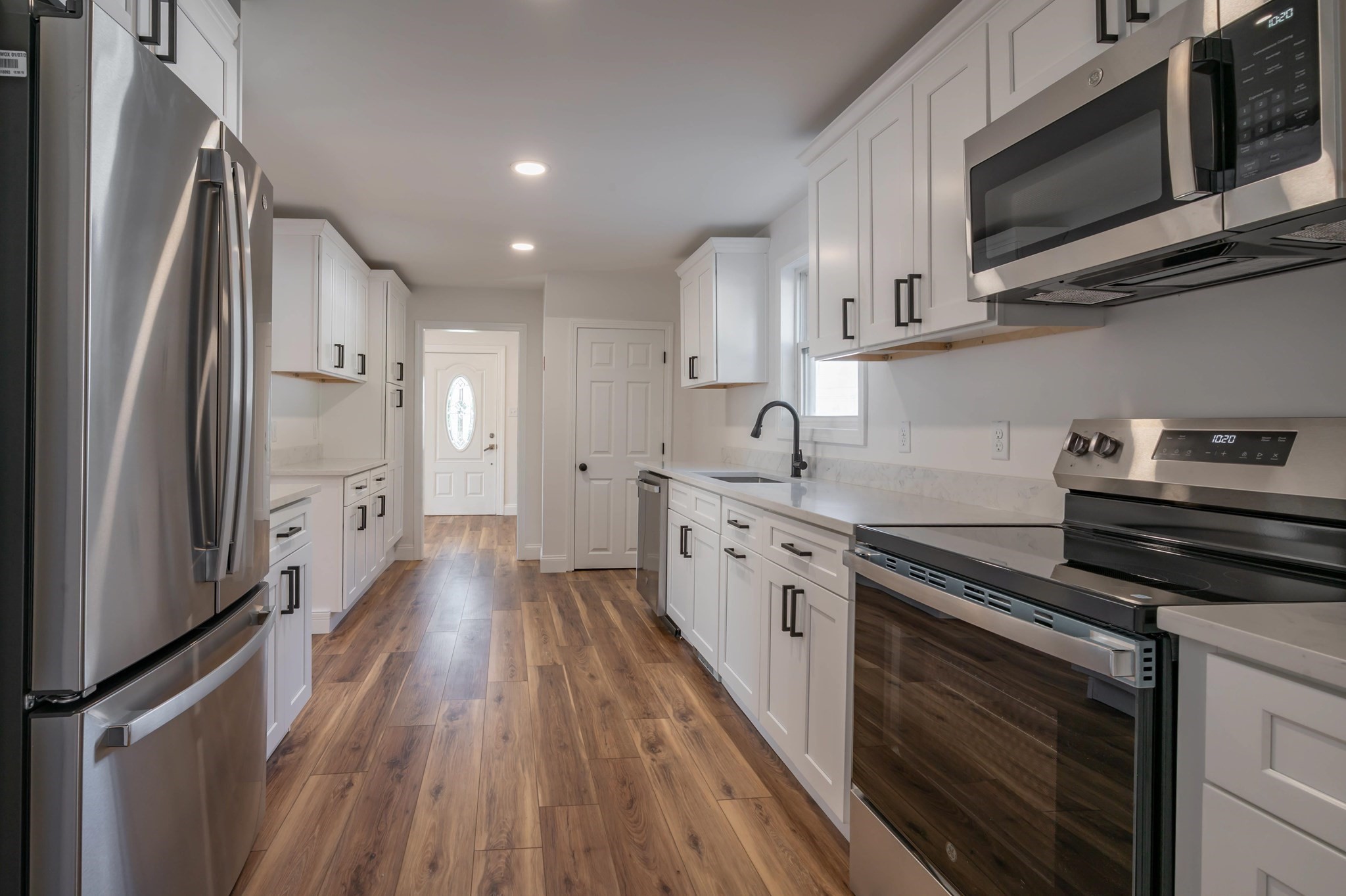 11 Millville St Property Photo 4