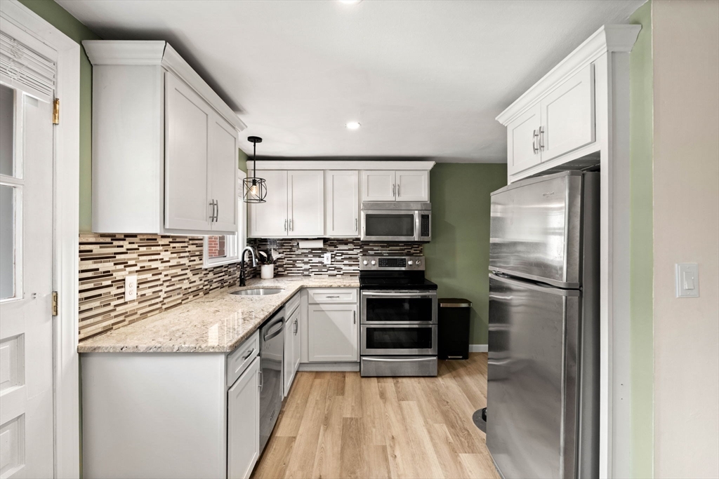 7 Village Green Drive # 7 Property Photo 1