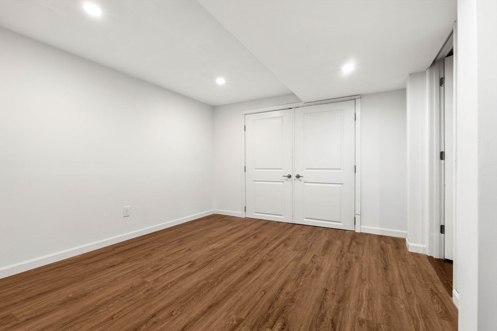 7 Village Green Drive # 7 Property Photo 21