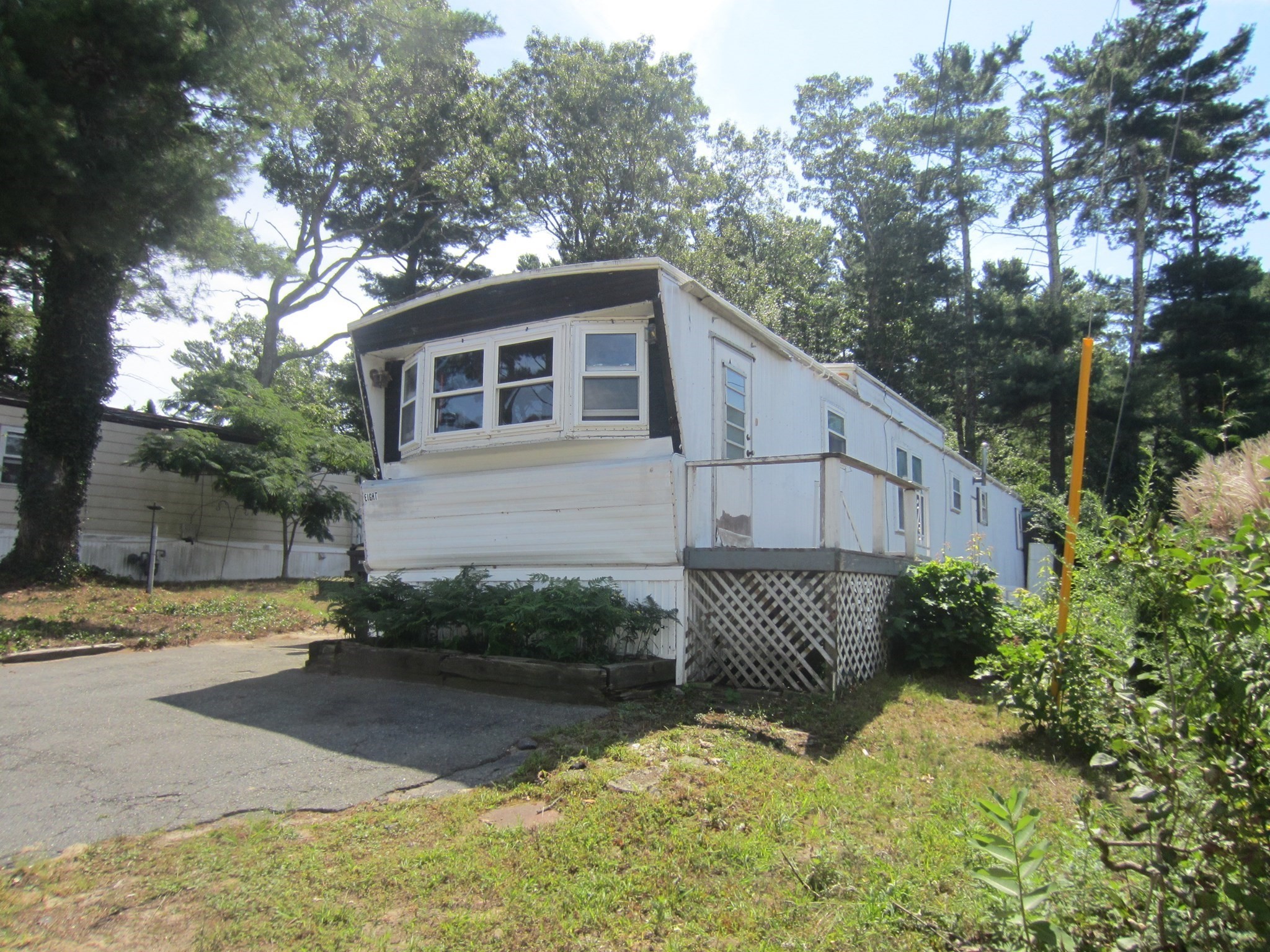 8 Kristen Ln Property Photo 2