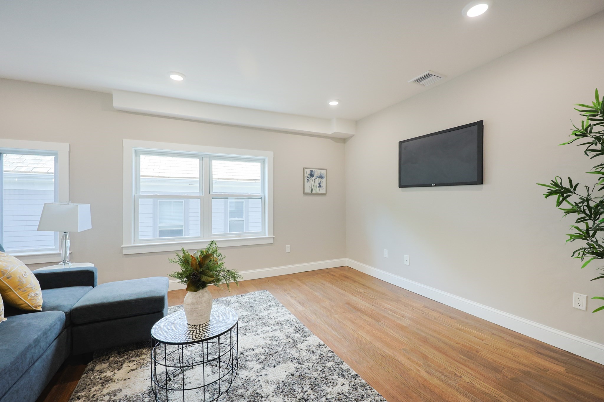 11 Watson St # 2 Property Photo 3